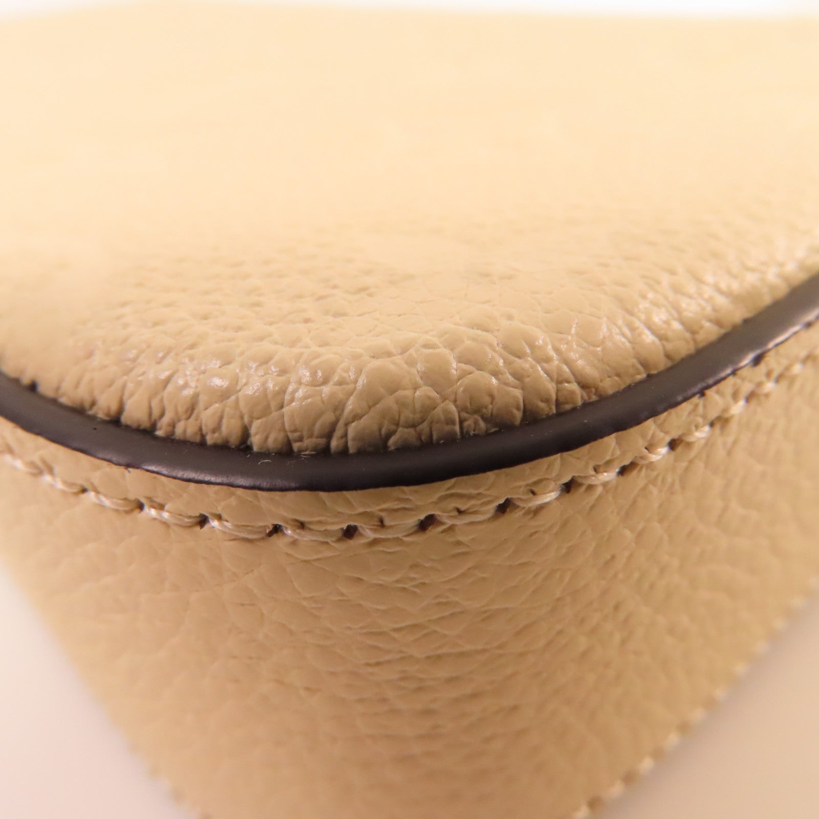 LOUIS VUITTON Monogram Empreinte Felicie Pochette Chain Shoulder Bag金扣鏈帶肩背袋米白色
