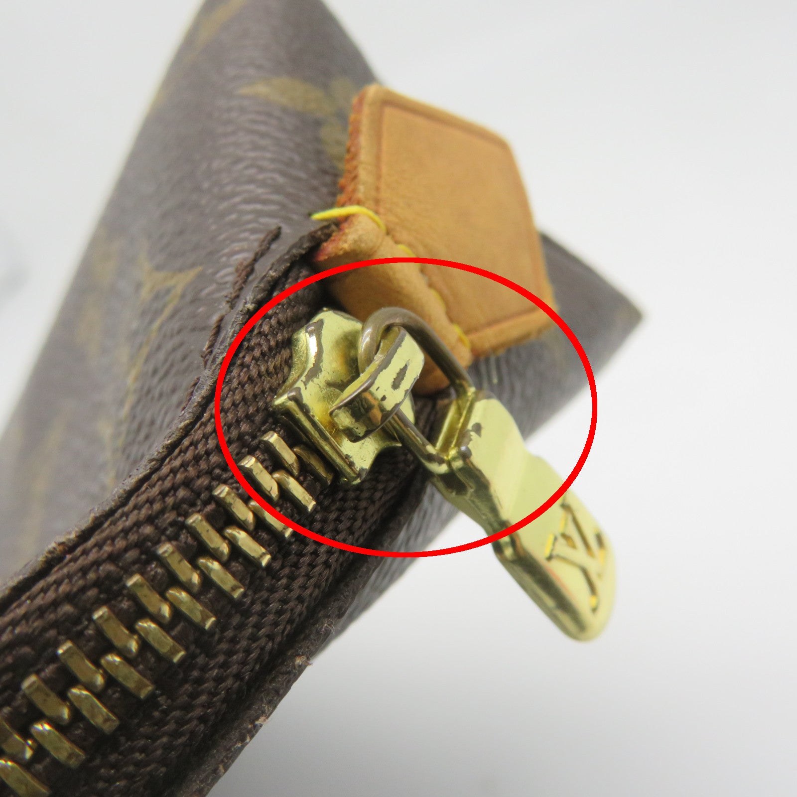 LOUIS VUITTON Monogram Cosmetic Pouch金扣化妝袋棕色