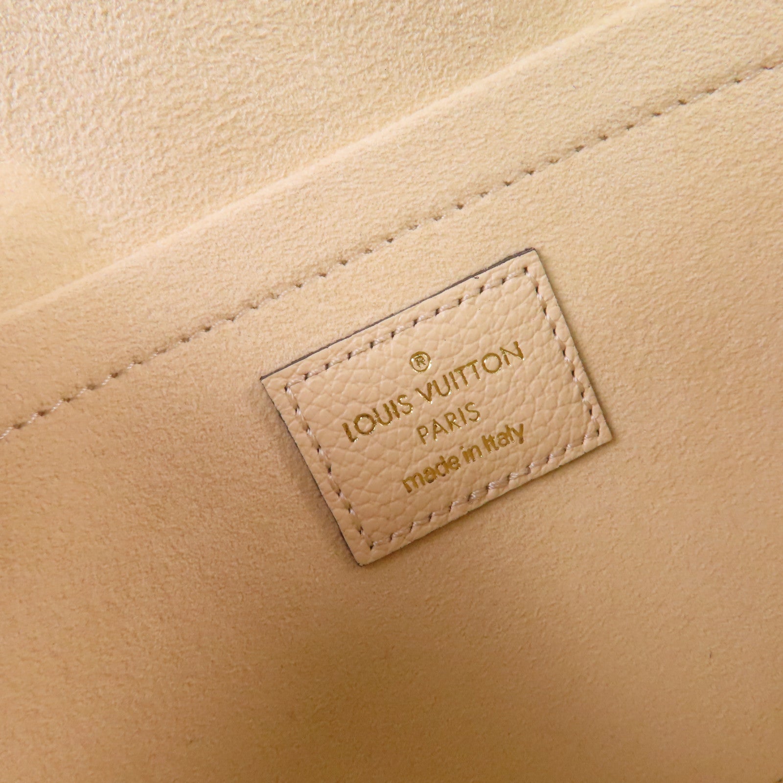LOUIS VUITTON Monogram Empreinte Felicie Pochette Chain Shoulder Bag金扣鏈帶肩背袋米白色