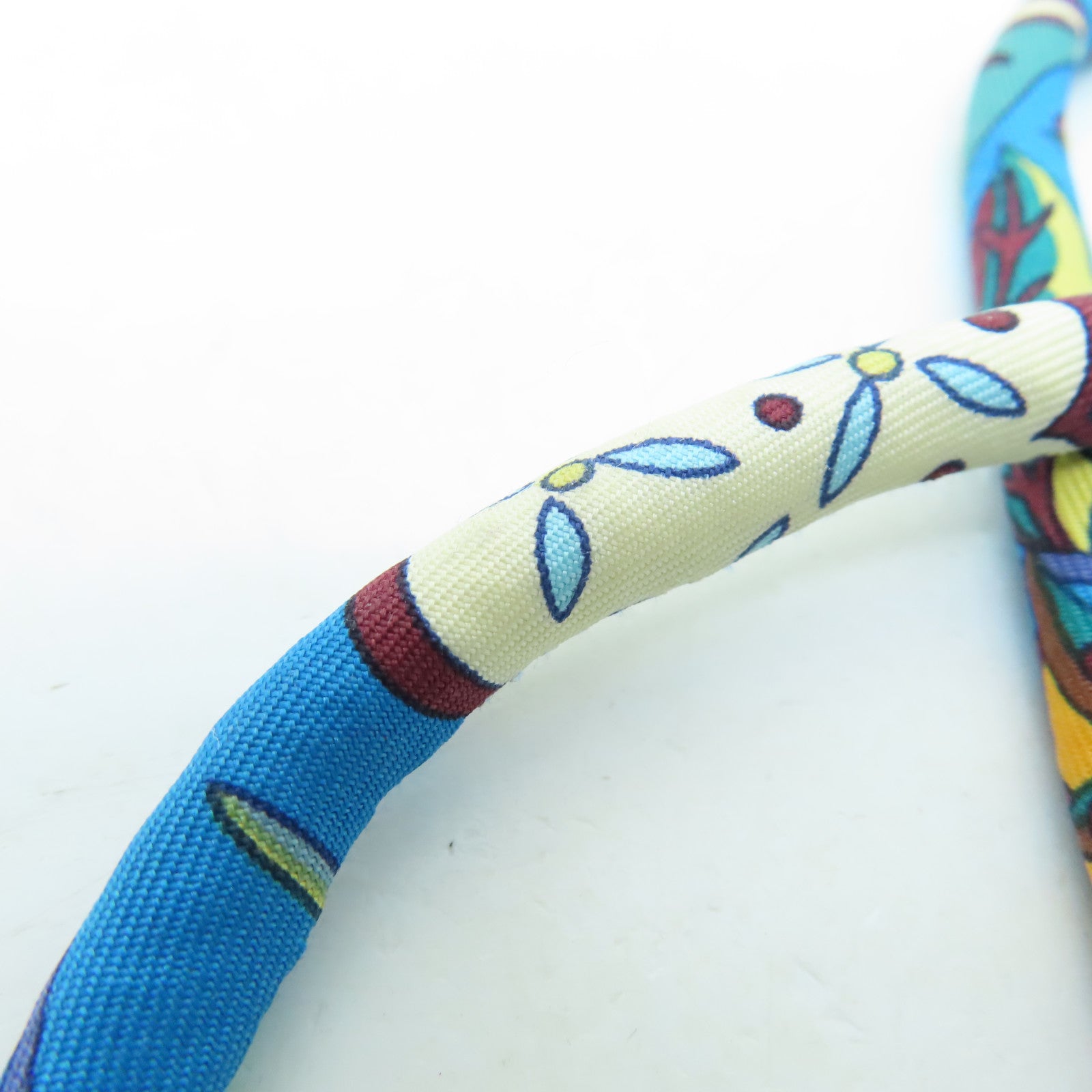 HERMES Silk Bride Silk Necklace Blue