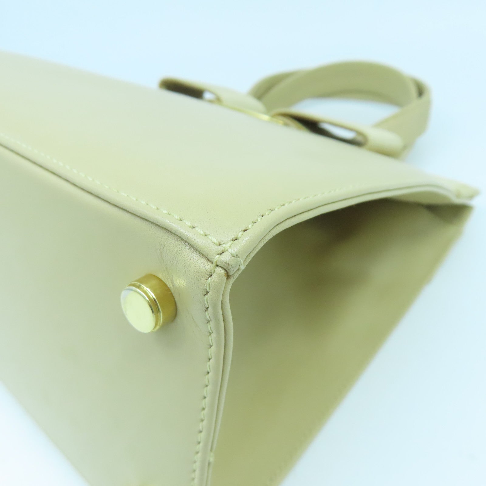 Salvatore Ferragamo 牛皮皮革/帆布Hand Bag金扣手挽袋卡其色