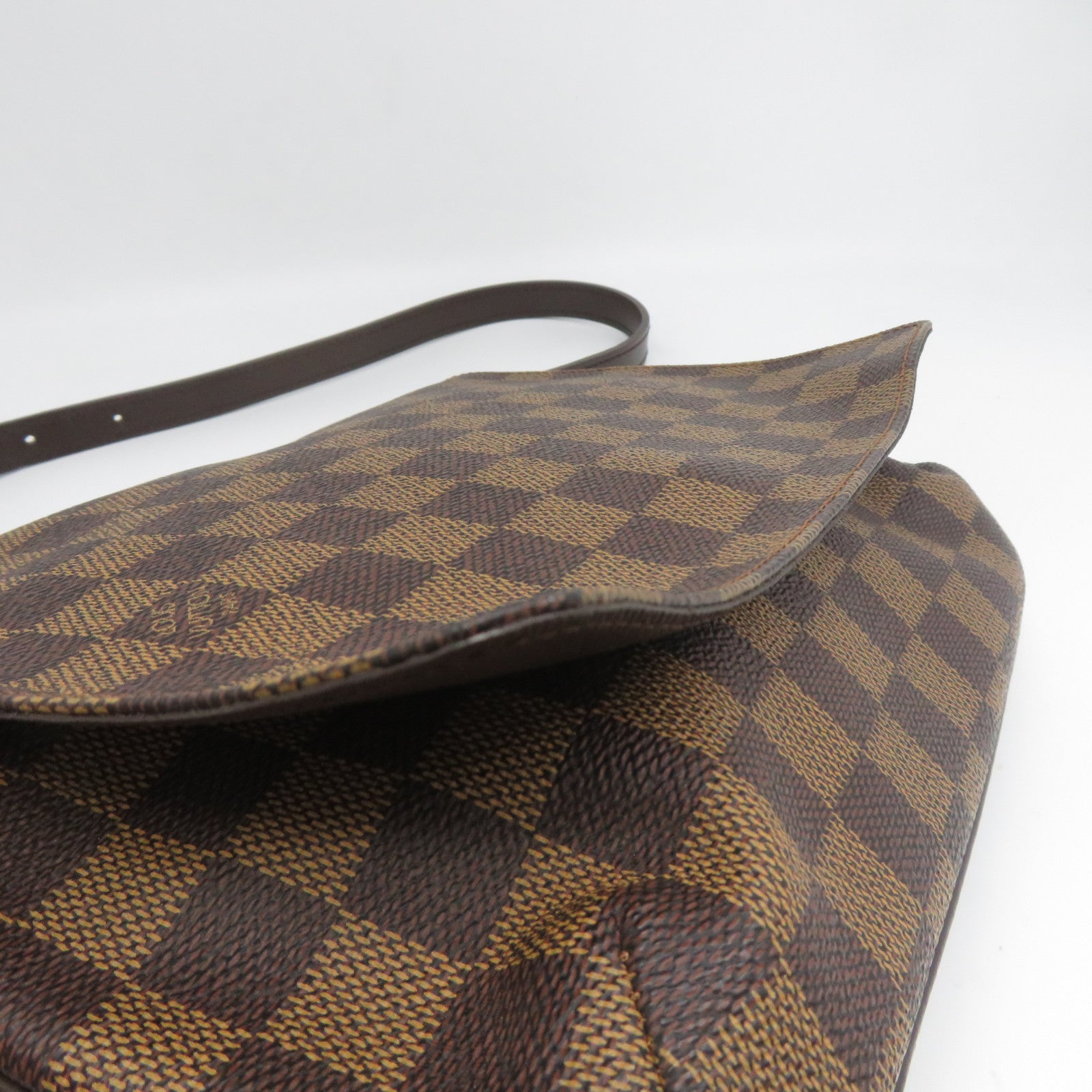 LOUIS VUITTON Damier Shoulder Bag金扣肩背袋啡色