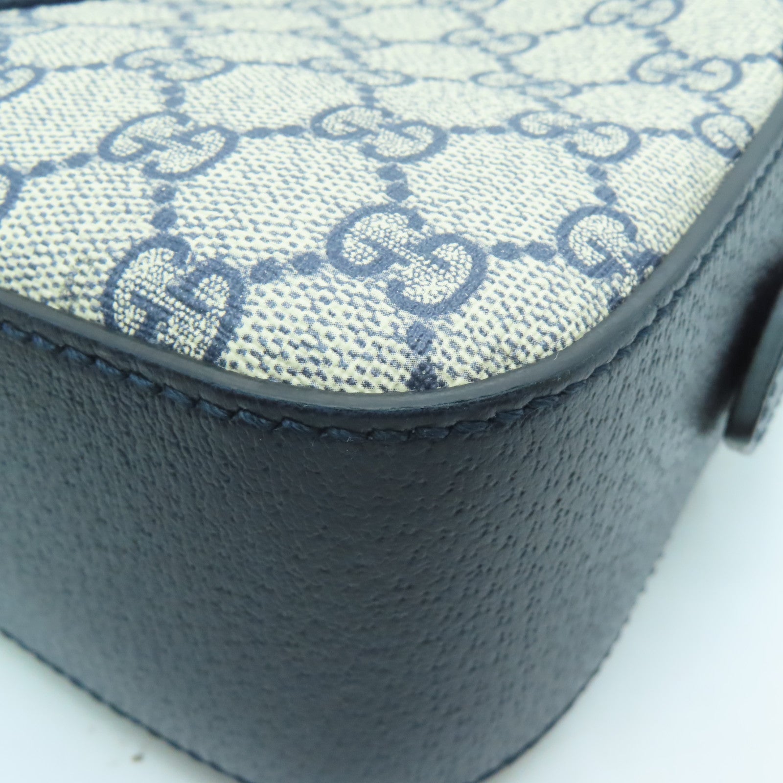 GUCCI Coated Canvas Ophidia GG Shoulder Bag Silver Buckle Shoulder Bag Dark Blue/Gray