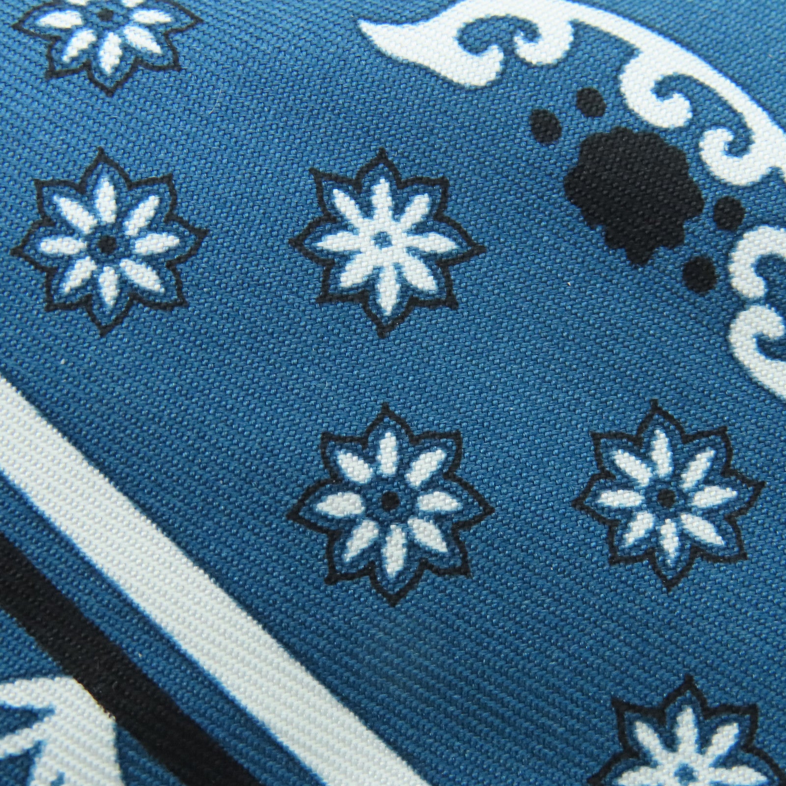 HERMES Silk Twilly Scarf Blue