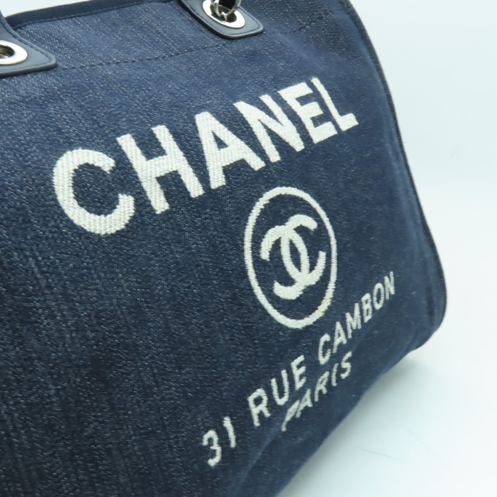 CHANEL 牛仔布Deauville Shopping Bag銀扣手挽袋深藍色