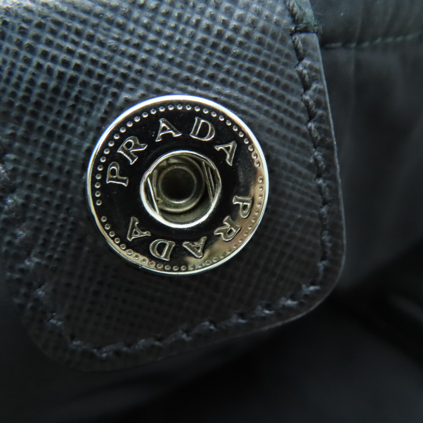 PRADA 尼龙Tote Bag银扣手挽袋黑色/黄色