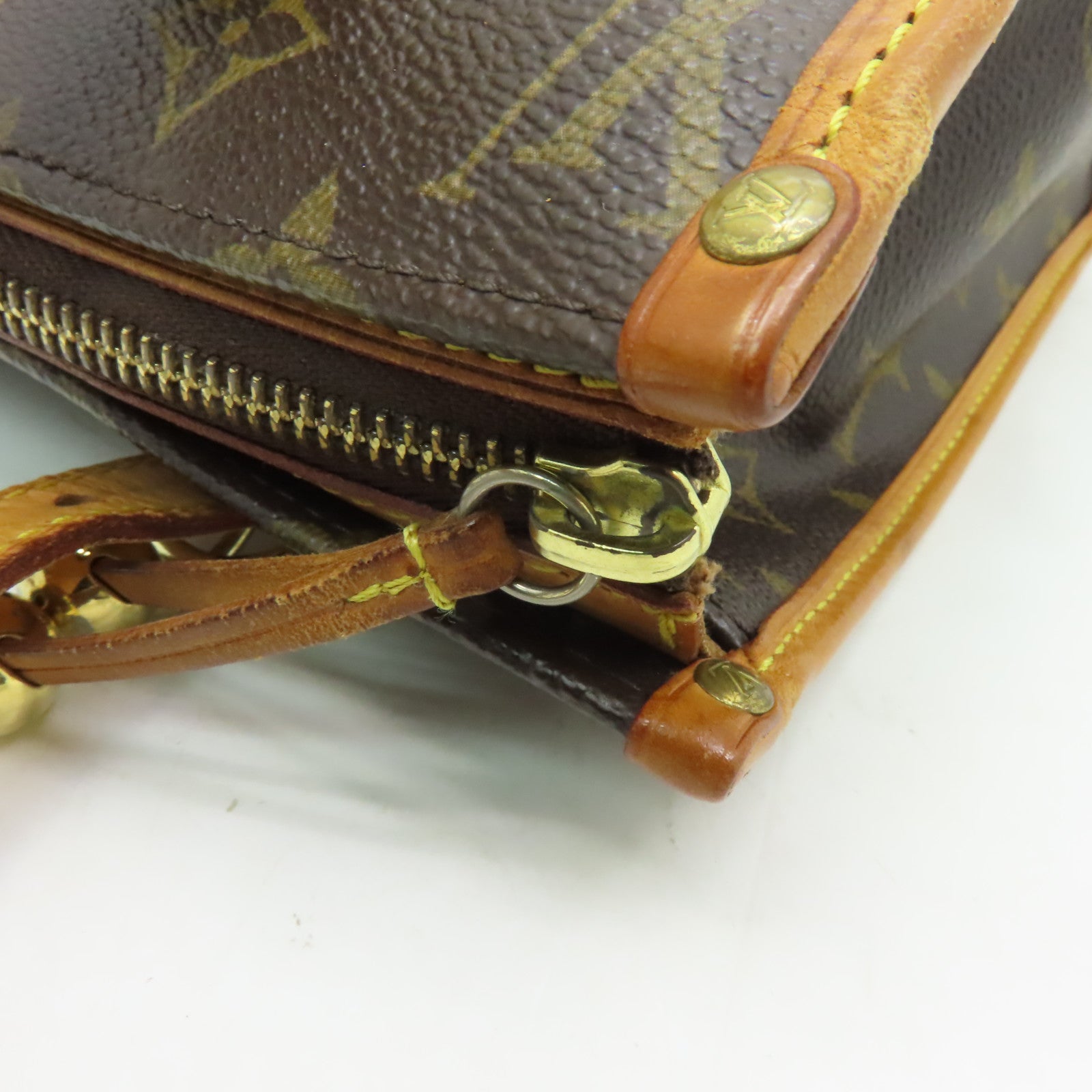 LOUIS VUITTON Monogram Popincourt Haut金扣肩背袋棕色
