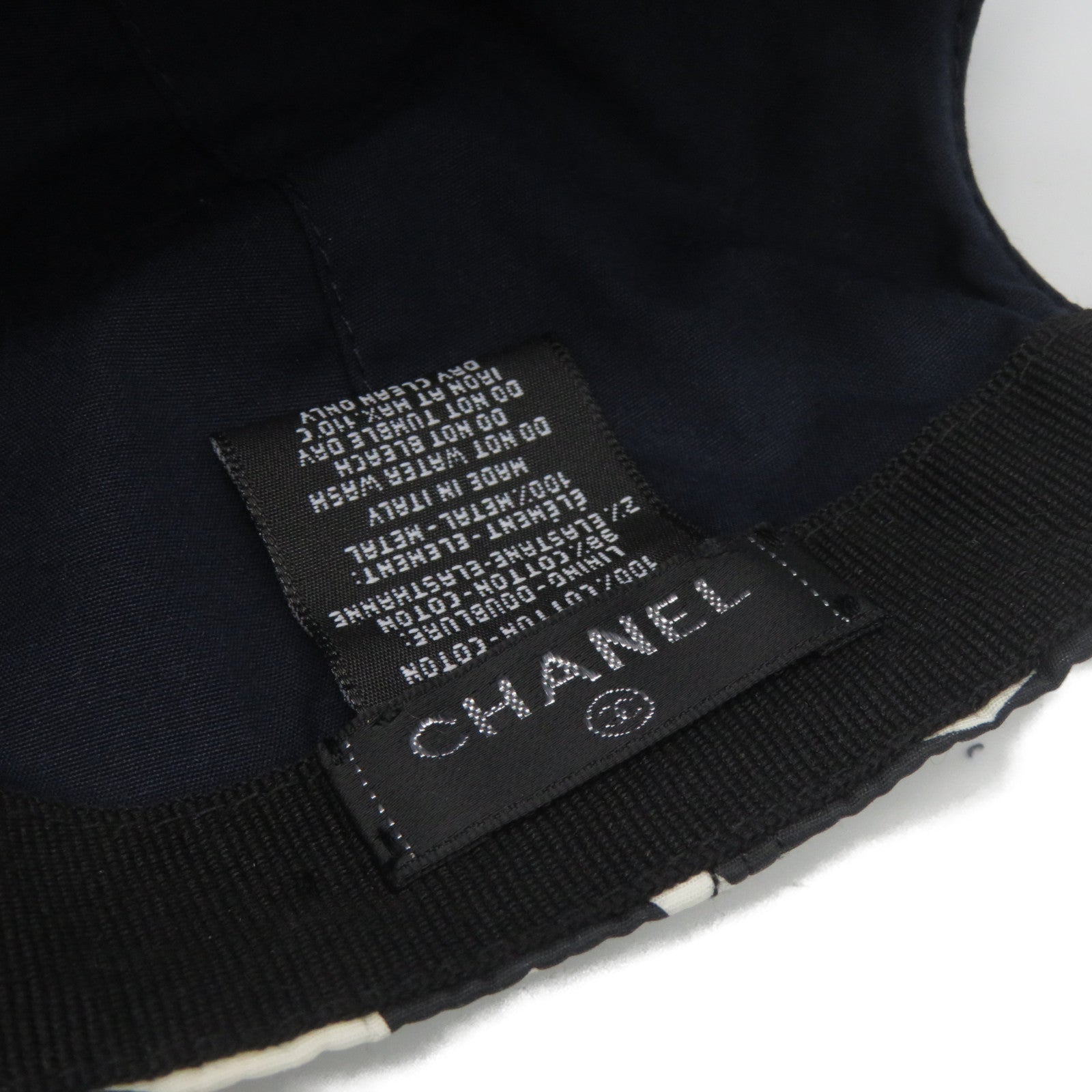 CHANEL 棉質Hat銀扣棒球帽黑色/白色
