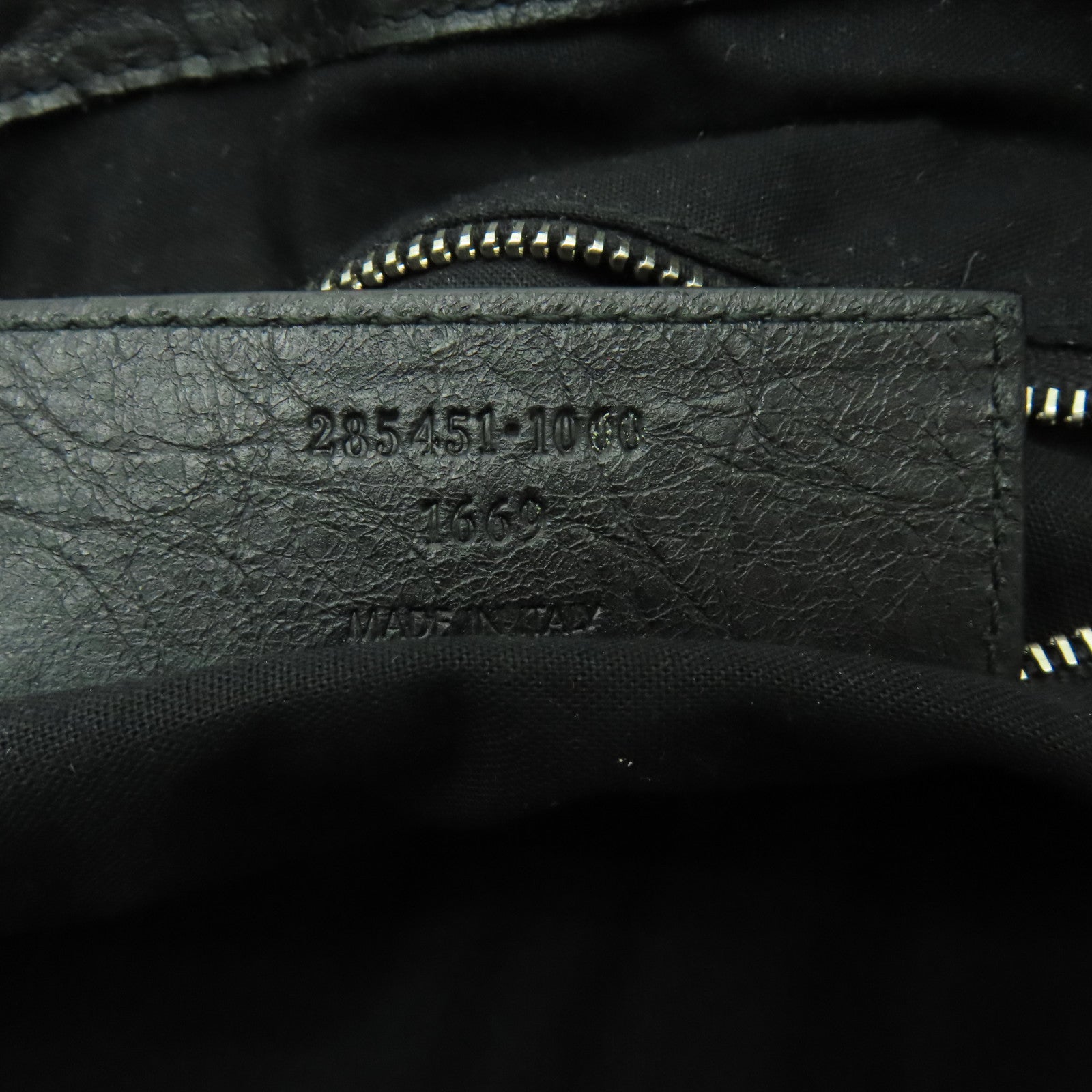 BALENCIAGA 牛皮皮革Shoulder bag銀扣肩背袋黑色