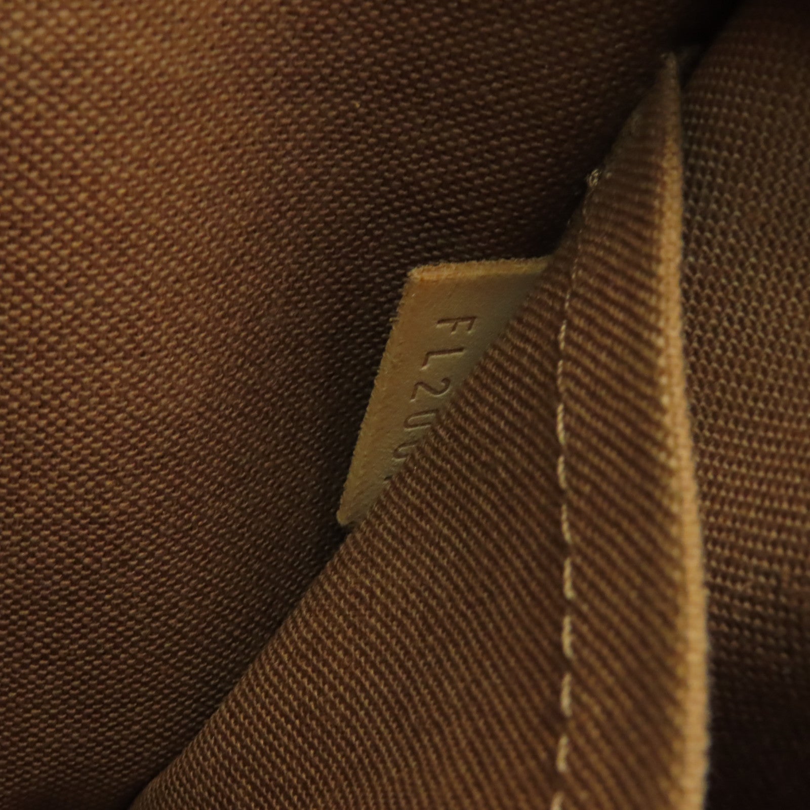 LOUIS VUITTON Monogram Popincourt Haut金扣肩背袋棕色