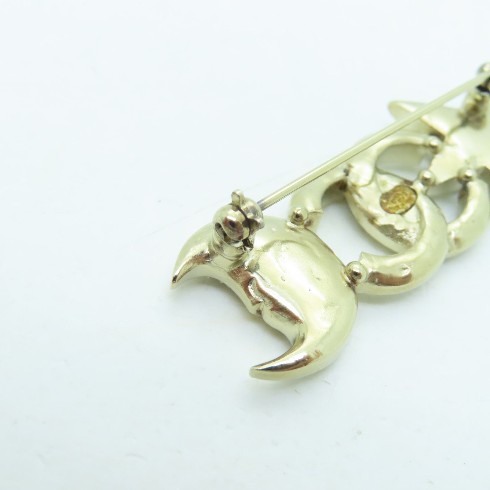 CHANEL Metal Brooch Brooch Gold
