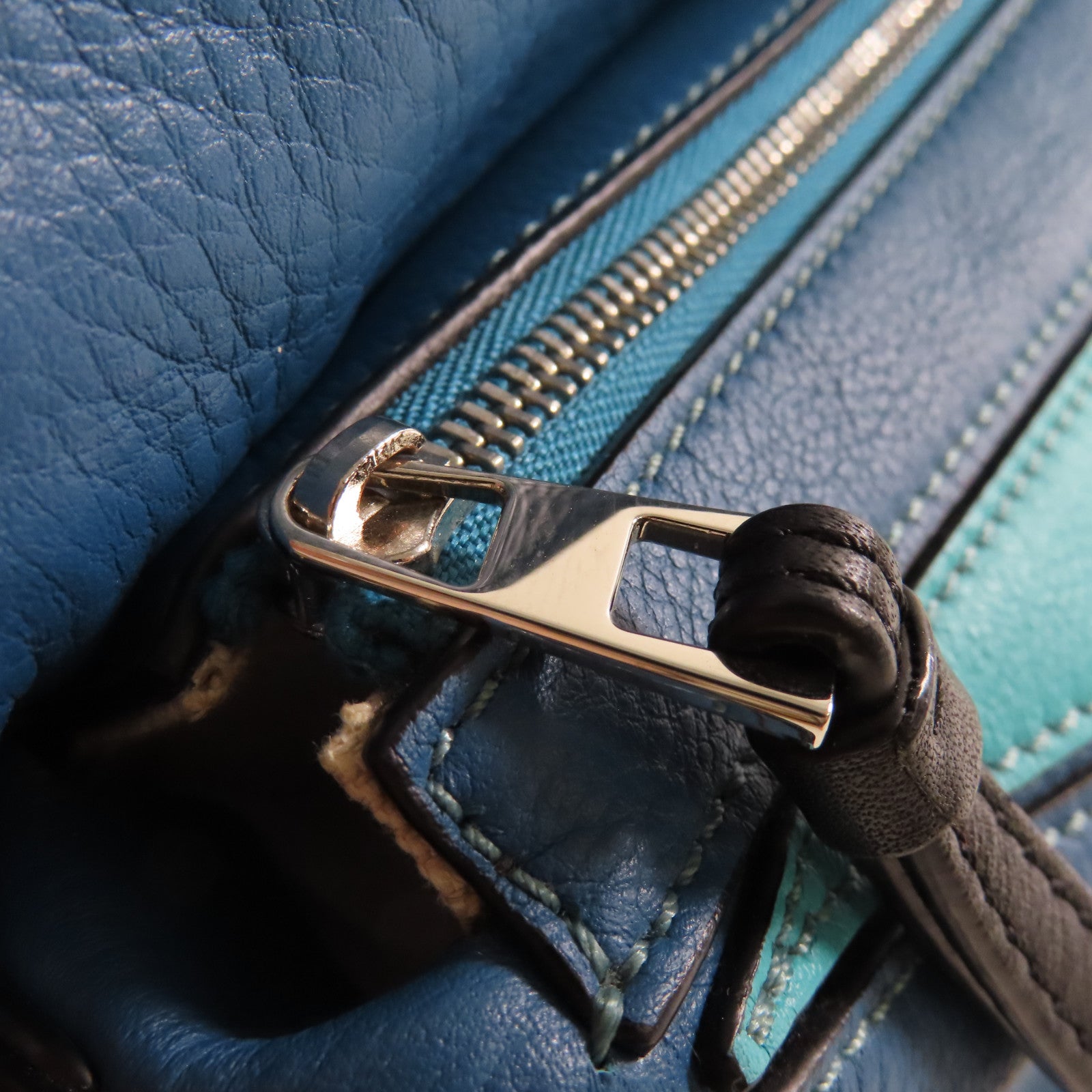 LOEWE 牛皮皮革Mini Puzzle Shoulder Bag銀扣肩背袋藍色/綠色/黑色