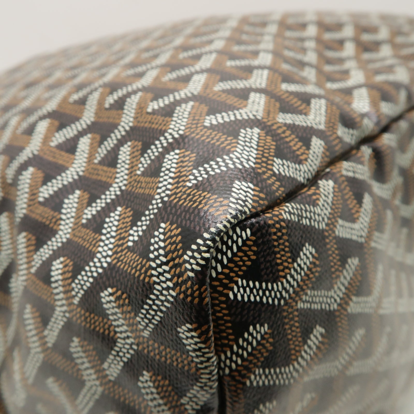 GOYARD 塗層帆布Saint Louis GM銀扣手挽袋黒色/棕色