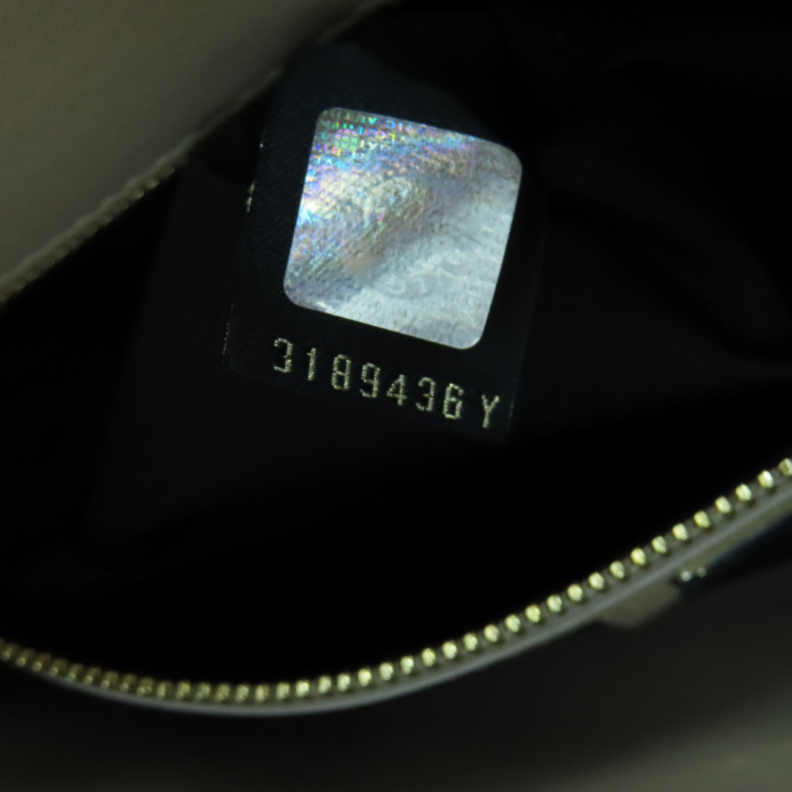 BVLGARI 【激減優惠】牛皮皮革Fragment Convertible金扣手挽袋裸色