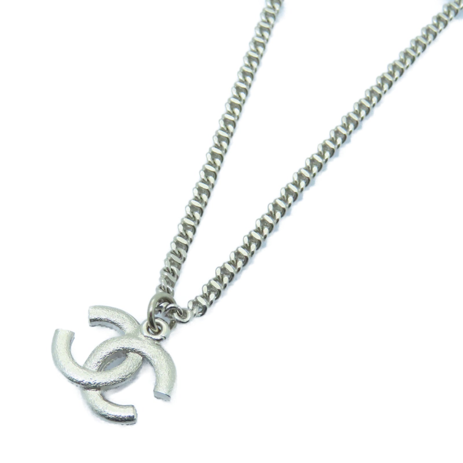 CHANEL 金屬Necklace項鍊銀色/白色