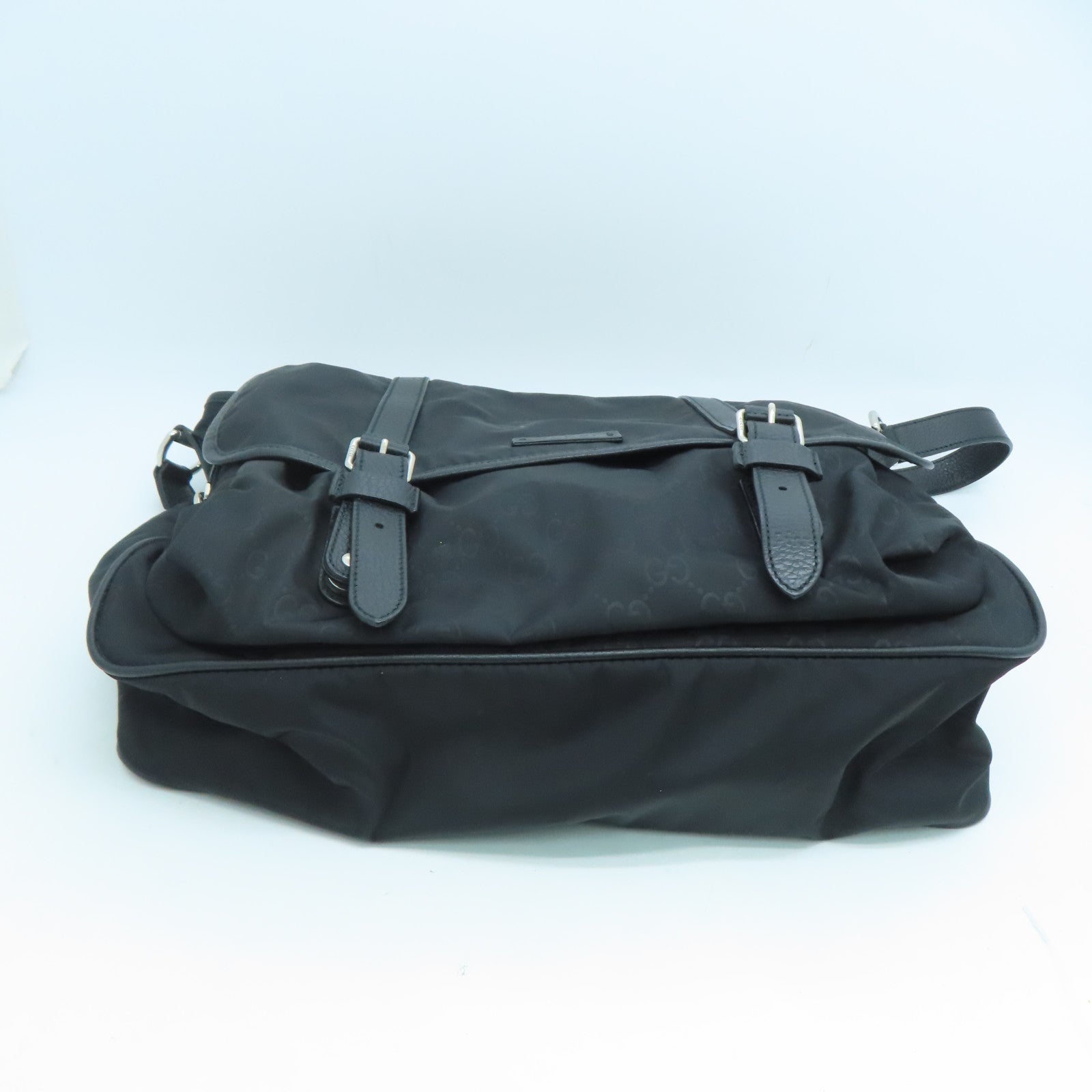 GUCCI canvas Shoulder Bag silver buckle shoulder bag black