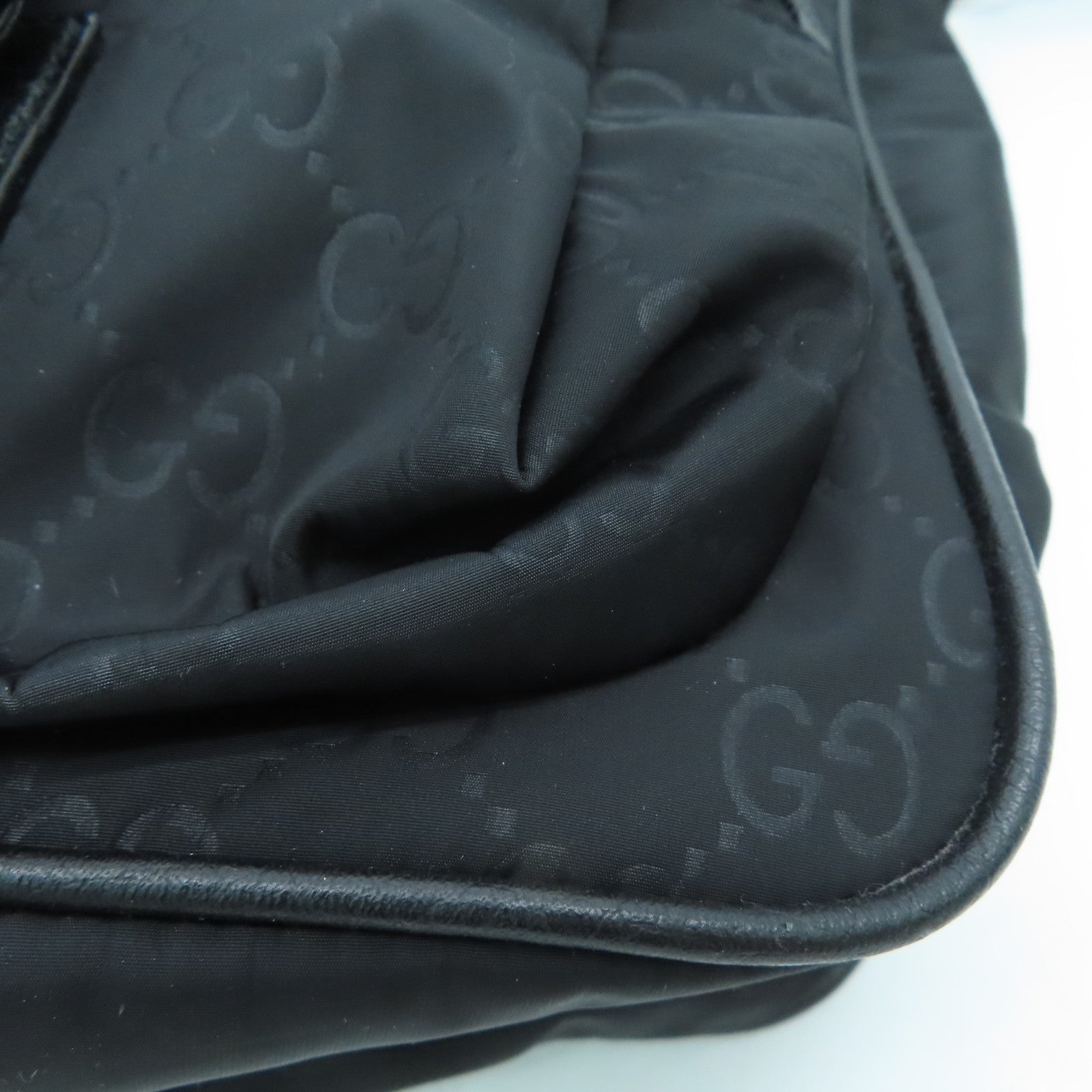 GUCCI canvas Shoulder Bag silver buckle shoulder bag black