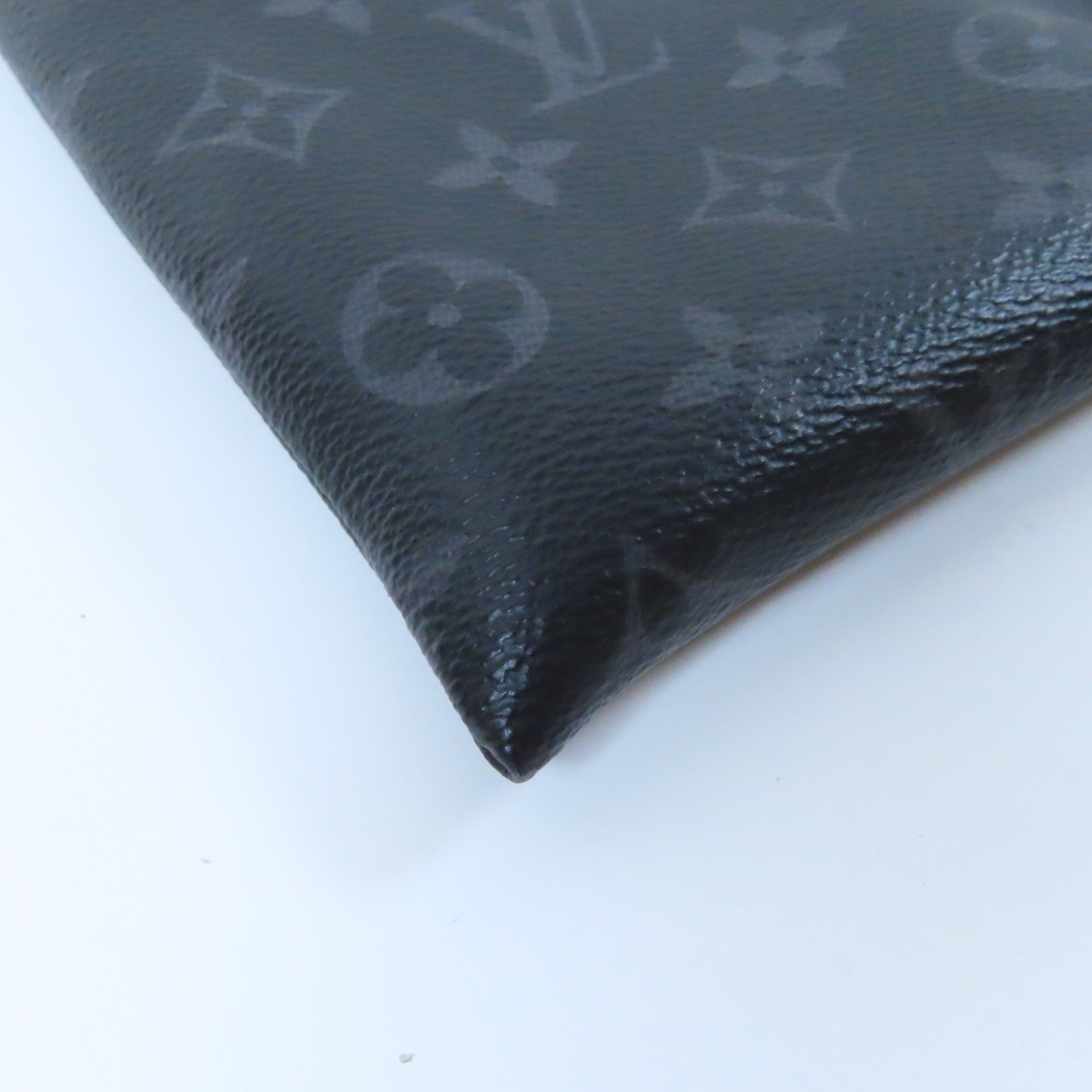 LOUIS VUITTON Monogram Eclipse Pochette Discovery銀扣手拿包黑色