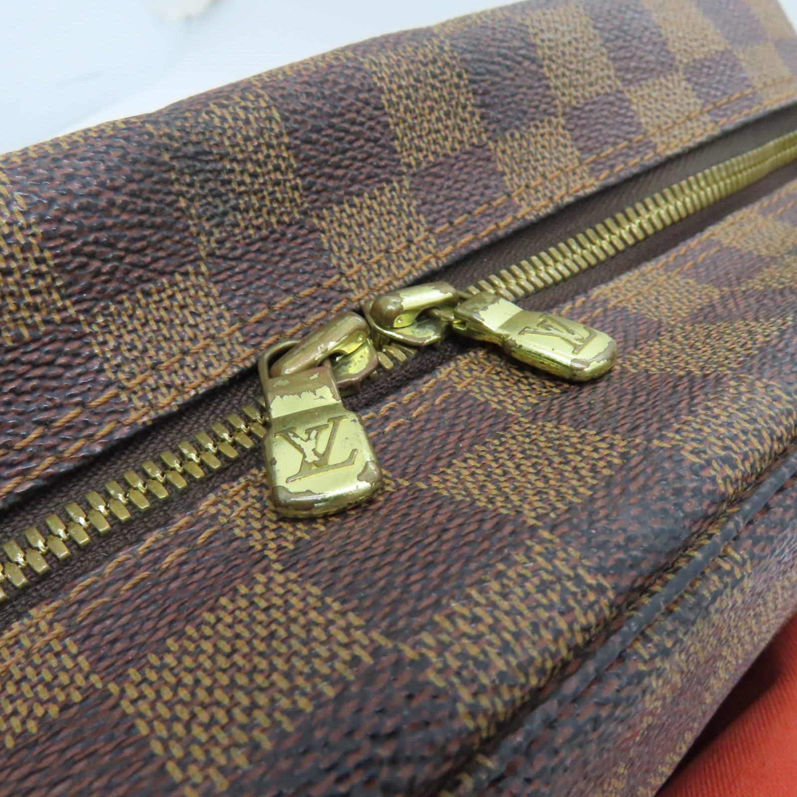 LOUIS VUITTON Damier Naviglio金扣肩背袋啡色