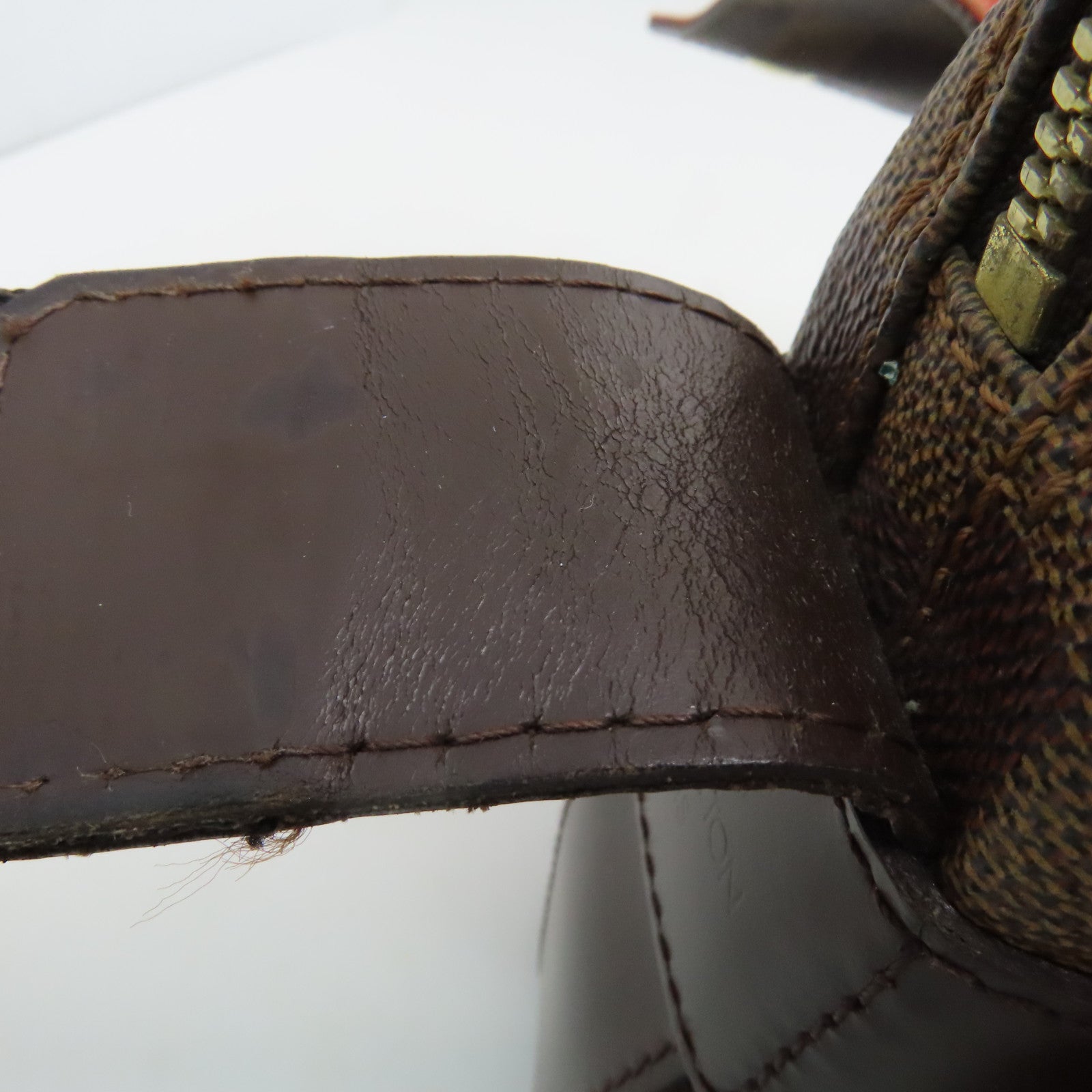 LOUIS VUITTON Damier Naviglio金扣肩背袋啡色