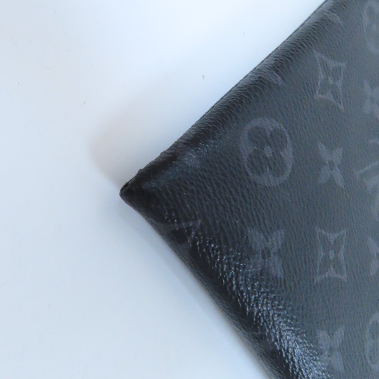 LOUIS VUITTON Monogram Eclipse Pochette Discovery銀扣手拿包黑色