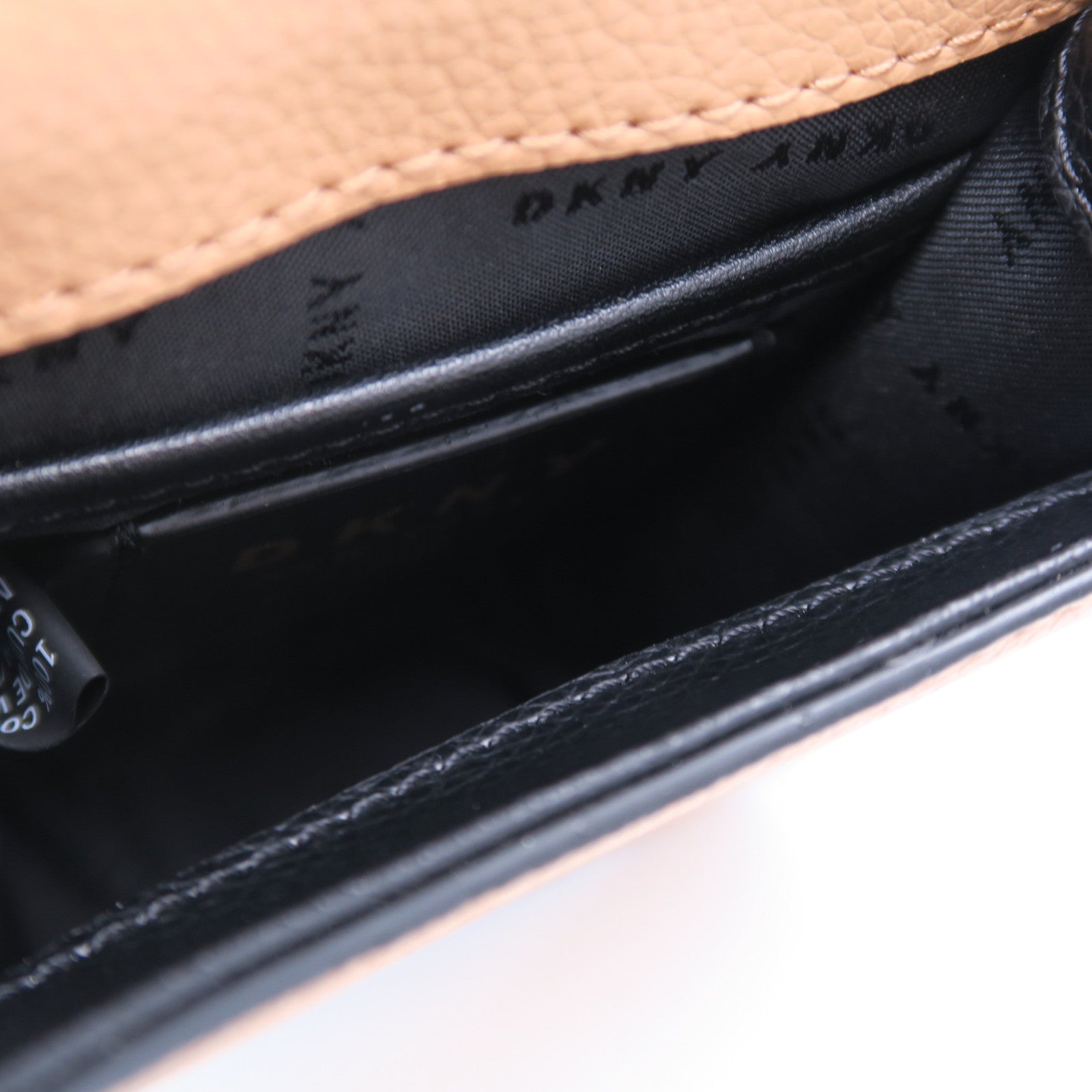 DKNY 牛皮皮革Shoulder Bag金扣鏈帶肩背袋米色/啡色/黑色