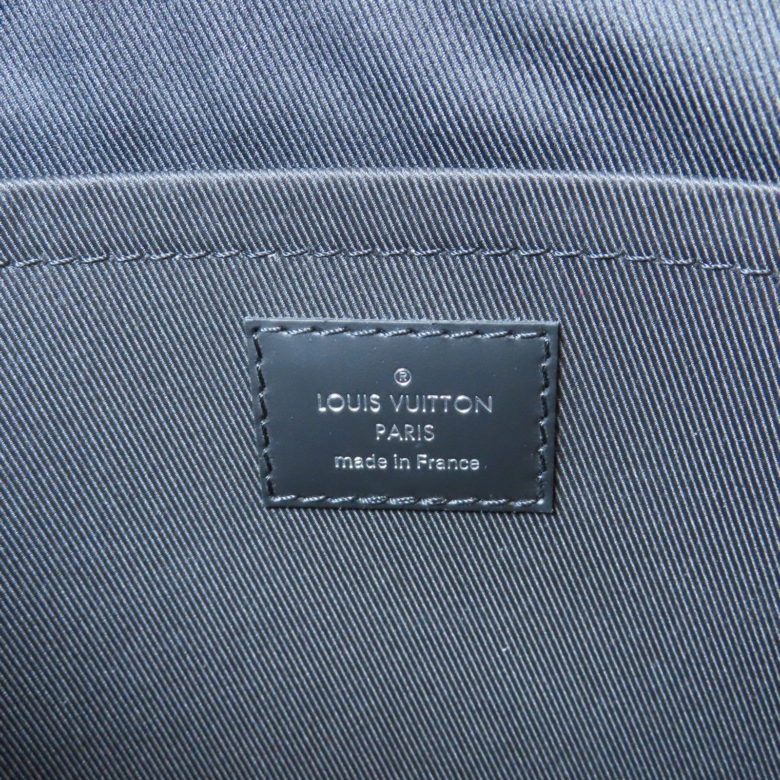 LOUIS VUITTON Monogram Eclipse Pochette Discovery銀扣手拿包黑色