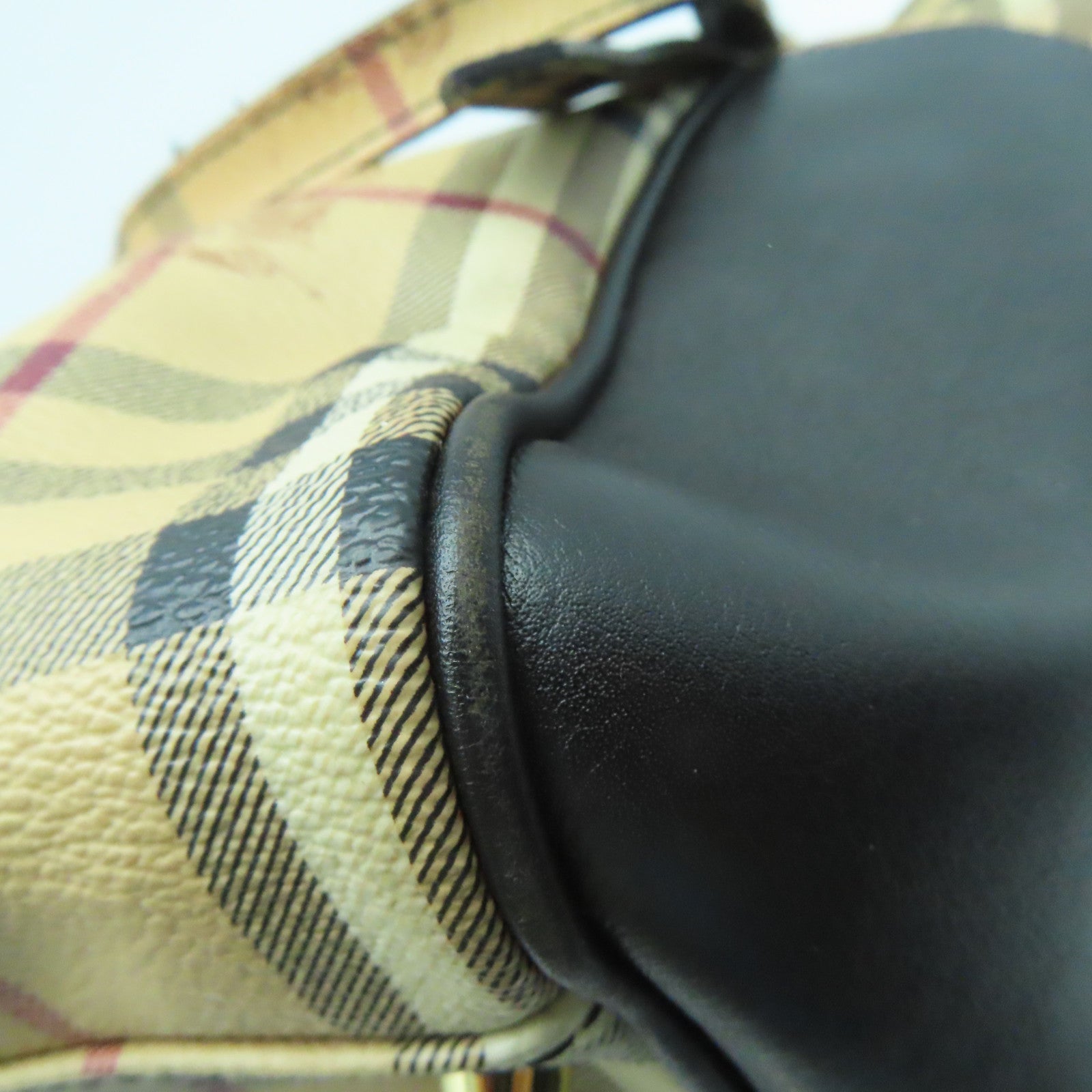BURBERRY 涂层皮革Shoulder Bag金扣肩背袋米色