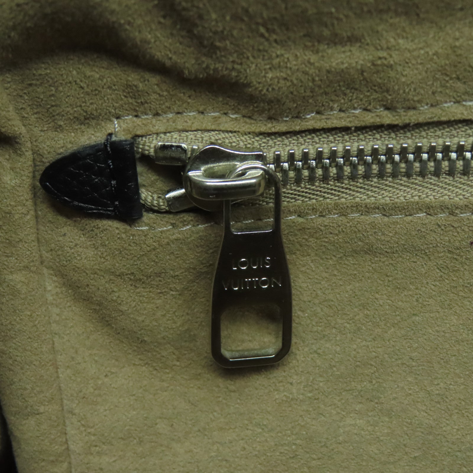 LOUIS VUITTON Monogram Mahina Babylone銀扣手挽肩背兩用袋黑色