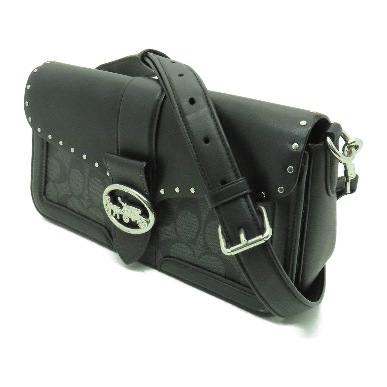 COACH 塗層帆布/皮革Shoulder Bag銀扣肩背袋黑色