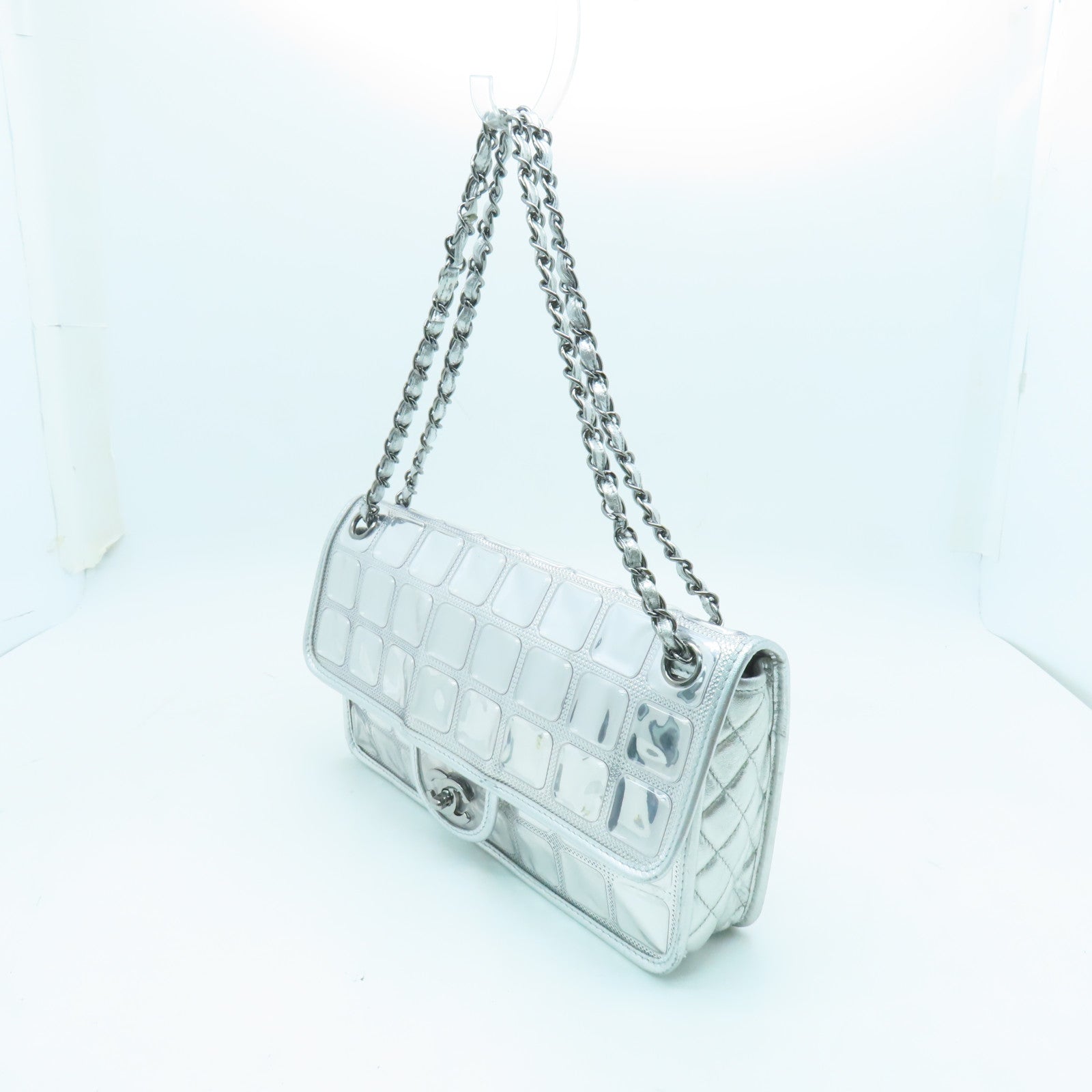 CHANEL 皮革Shoulder Bag銀扣鏈帶肩背袋銀色