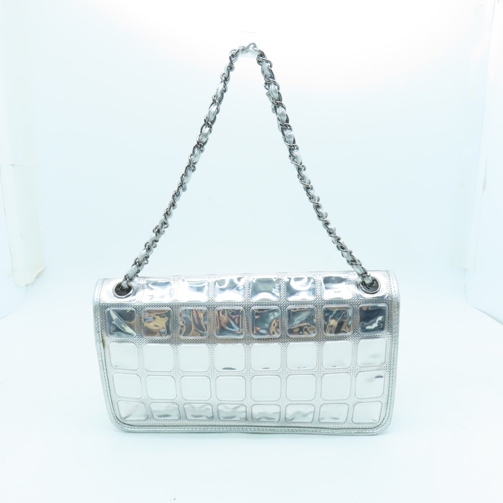 CHANEL 皮革Shoulder Bag銀扣鏈帶肩背袋銀色