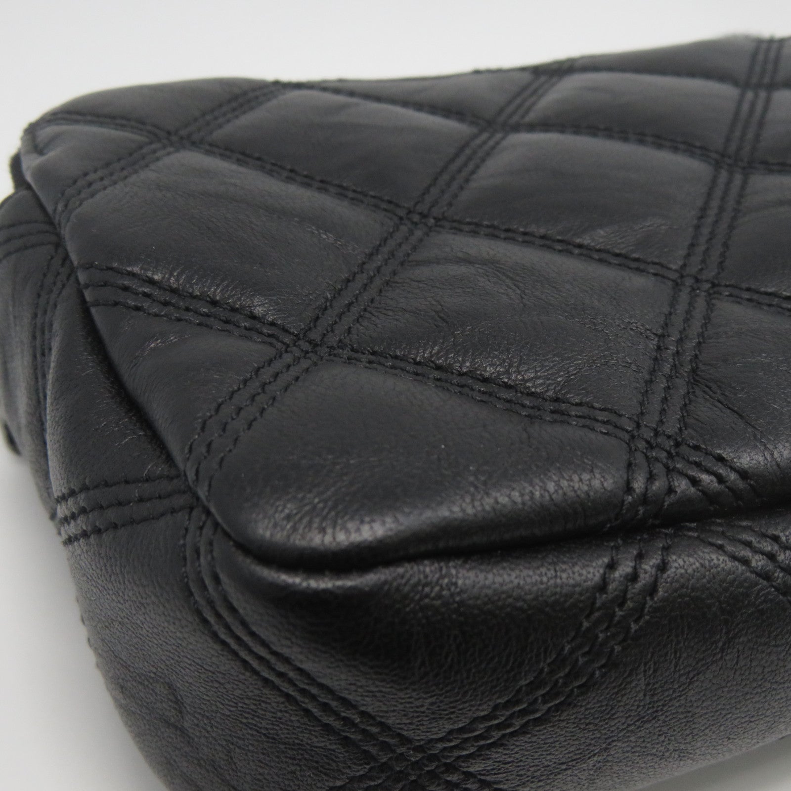 YVES SAINT LAURENT 菱格牛皮皮革Chain Shoulder銀扣鏈帶肩背袋黑色