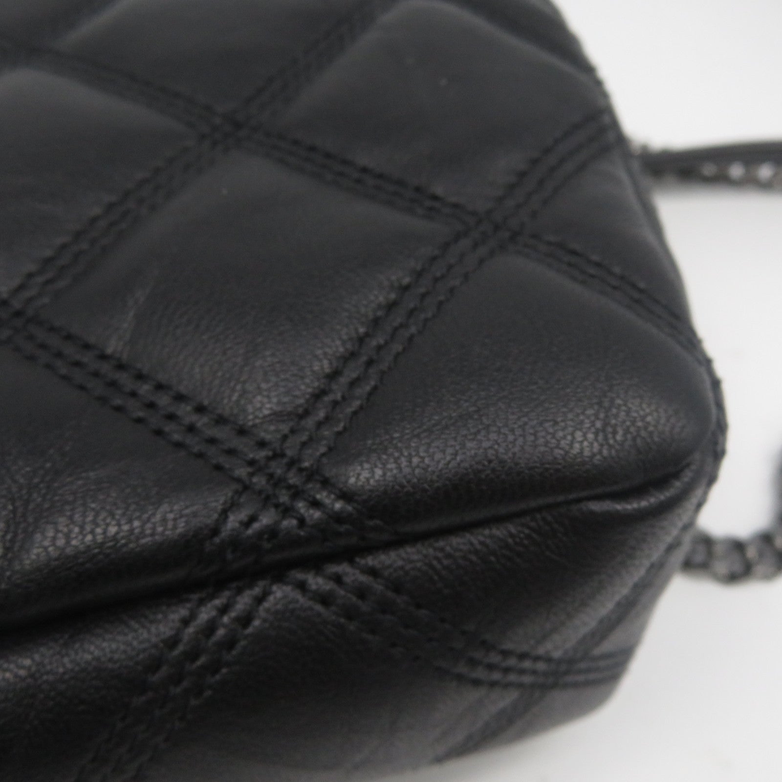 YVES SAINT LAURENT 菱格牛皮皮革Chain Shoulder銀扣鏈帶肩背袋黑色