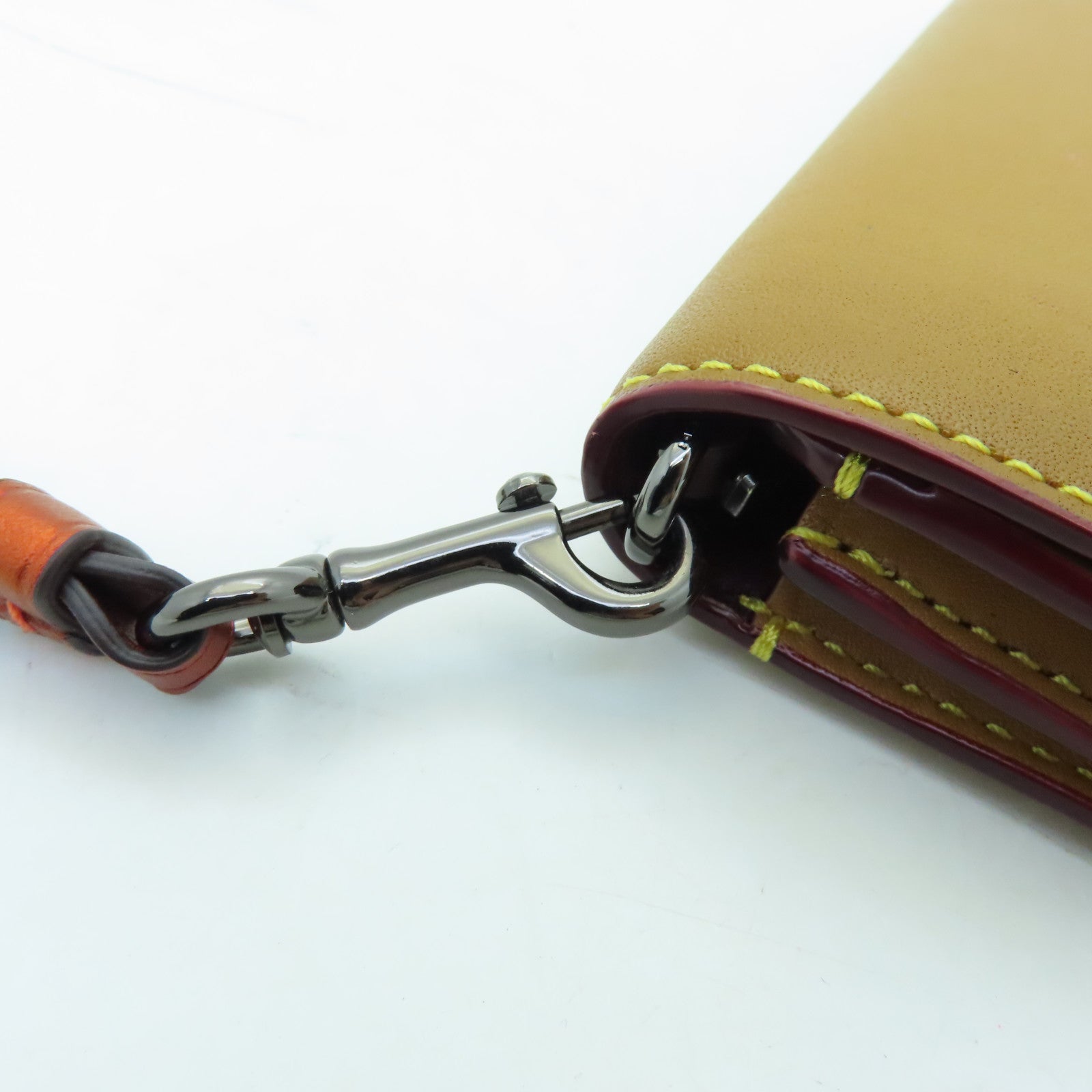 COACH cowhide leather Pouch wallet gold buckle wallet brown