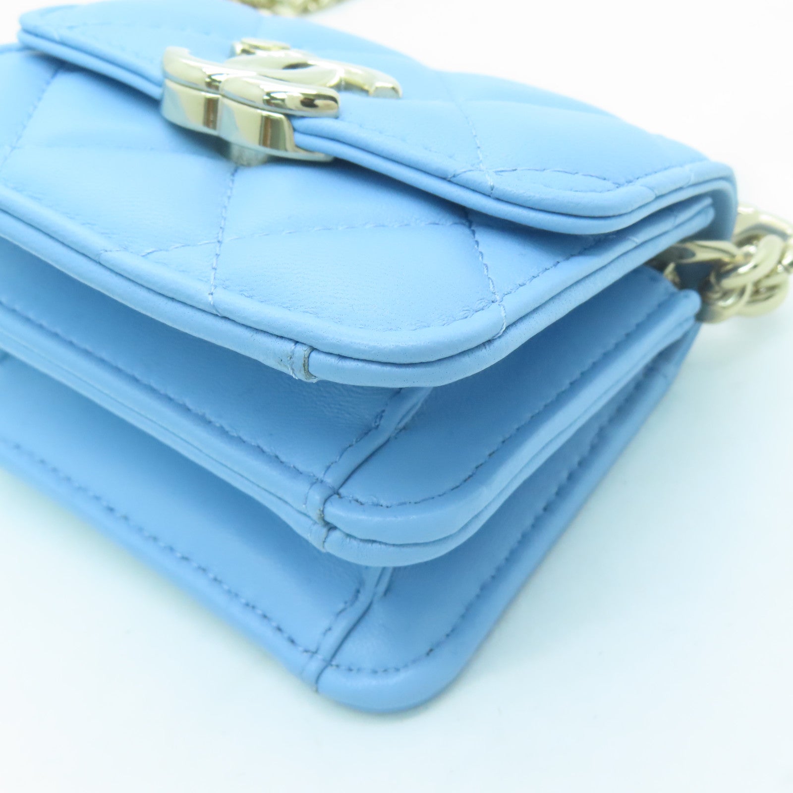 CHANEL Rhombus Sheepskin Leather Chain Shoulder Gold Buckle Chain Belt Shoulder Bag Powder Blue