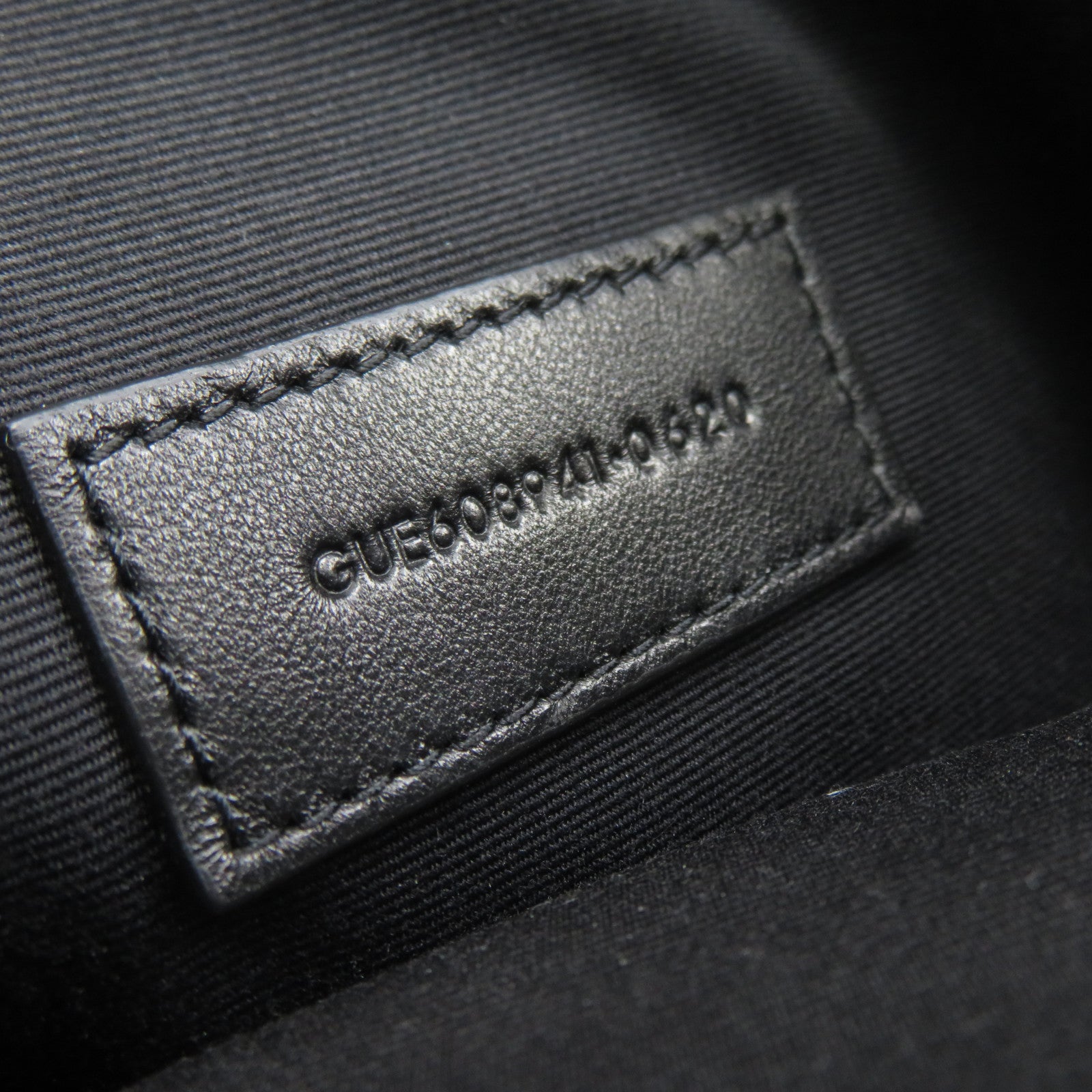 YVES SAINT LAURENT 菱格牛皮皮革Chain Shoulder銀扣鏈帶肩背袋黑色