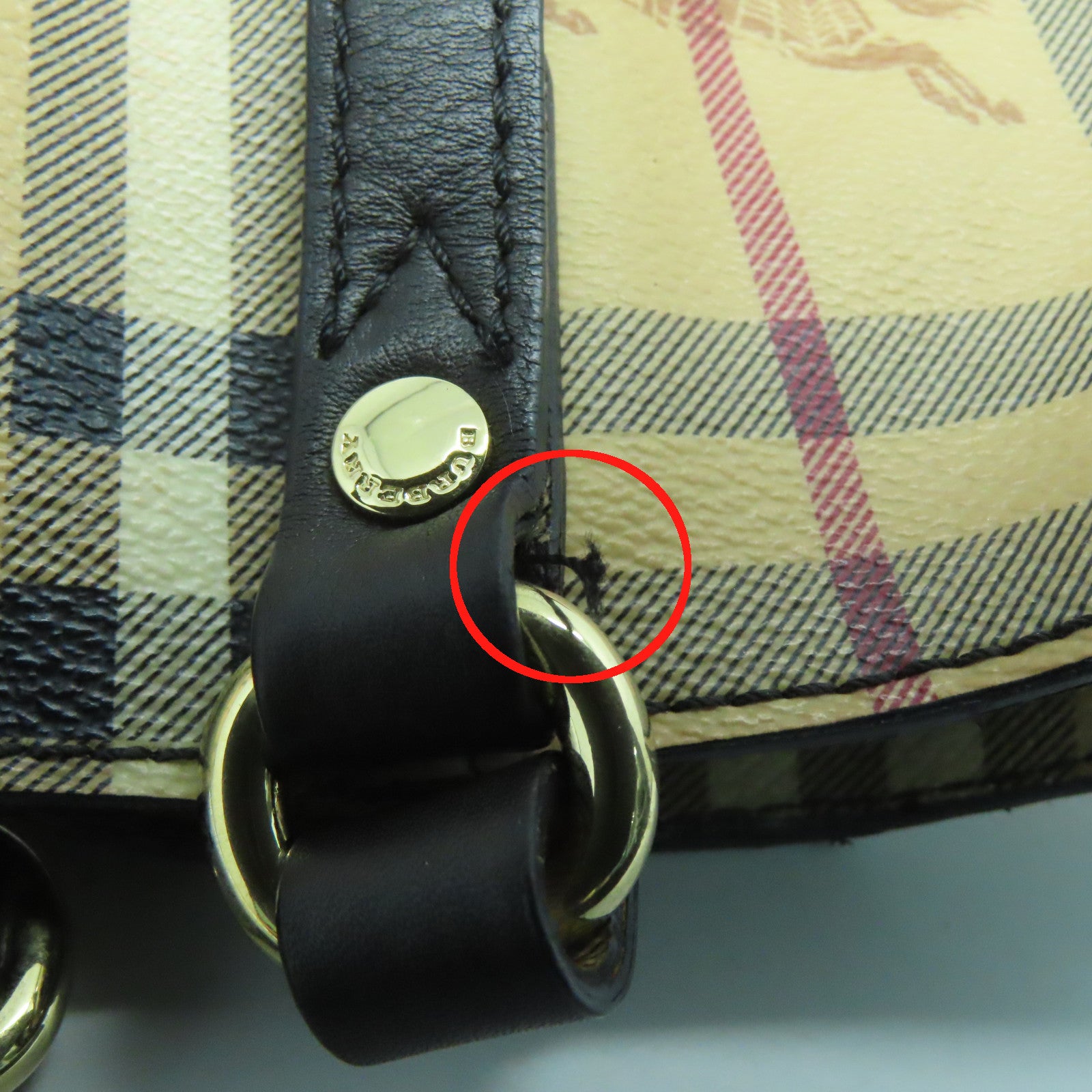 BURBERRY 涂层皮革Shoulder Bag金扣肩背袋米色