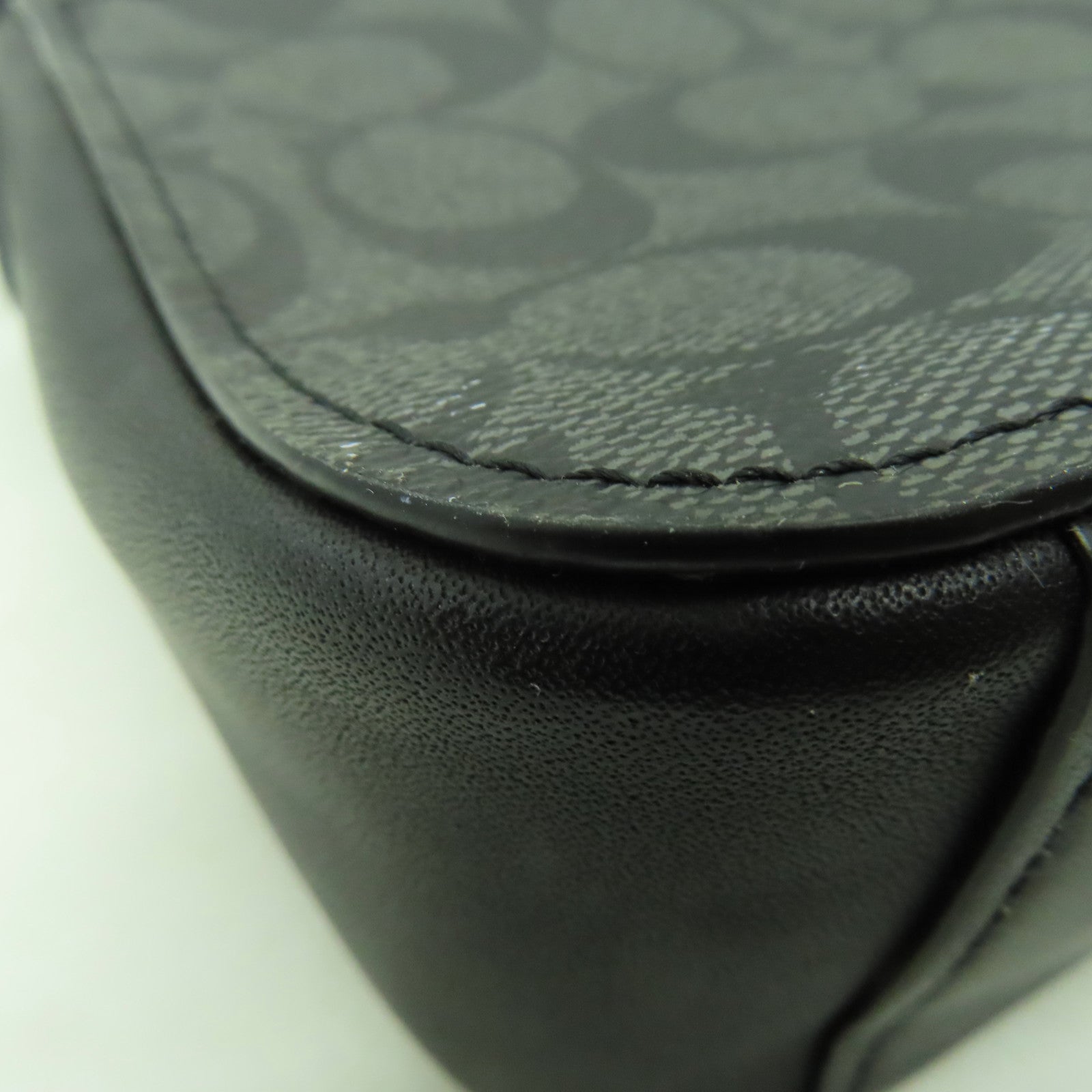 COACH 塗層帆布/皮革Shoulder Bag銀扣肩背袋黑色