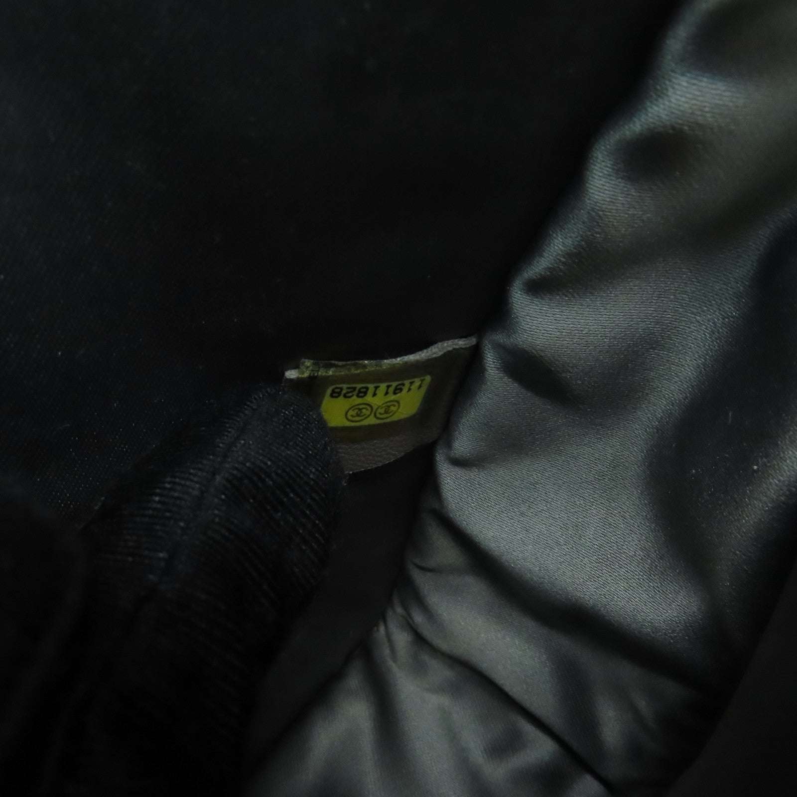 CHANEL 皮革Shoulder Bag銀扣鏈帶肩背袋銀色