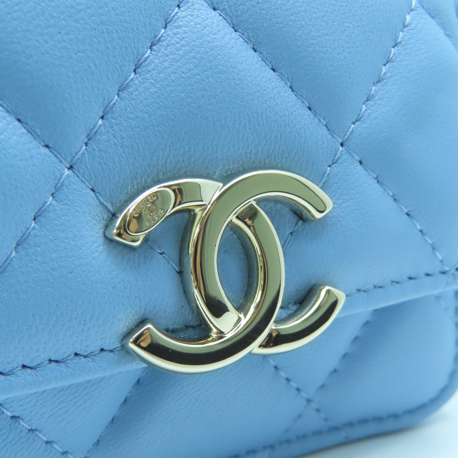 CHANEL Rhombus Sheepskin Leather Chain Shoulder Gold Buckle Chain Belt Shoulder Bag Powder Blue