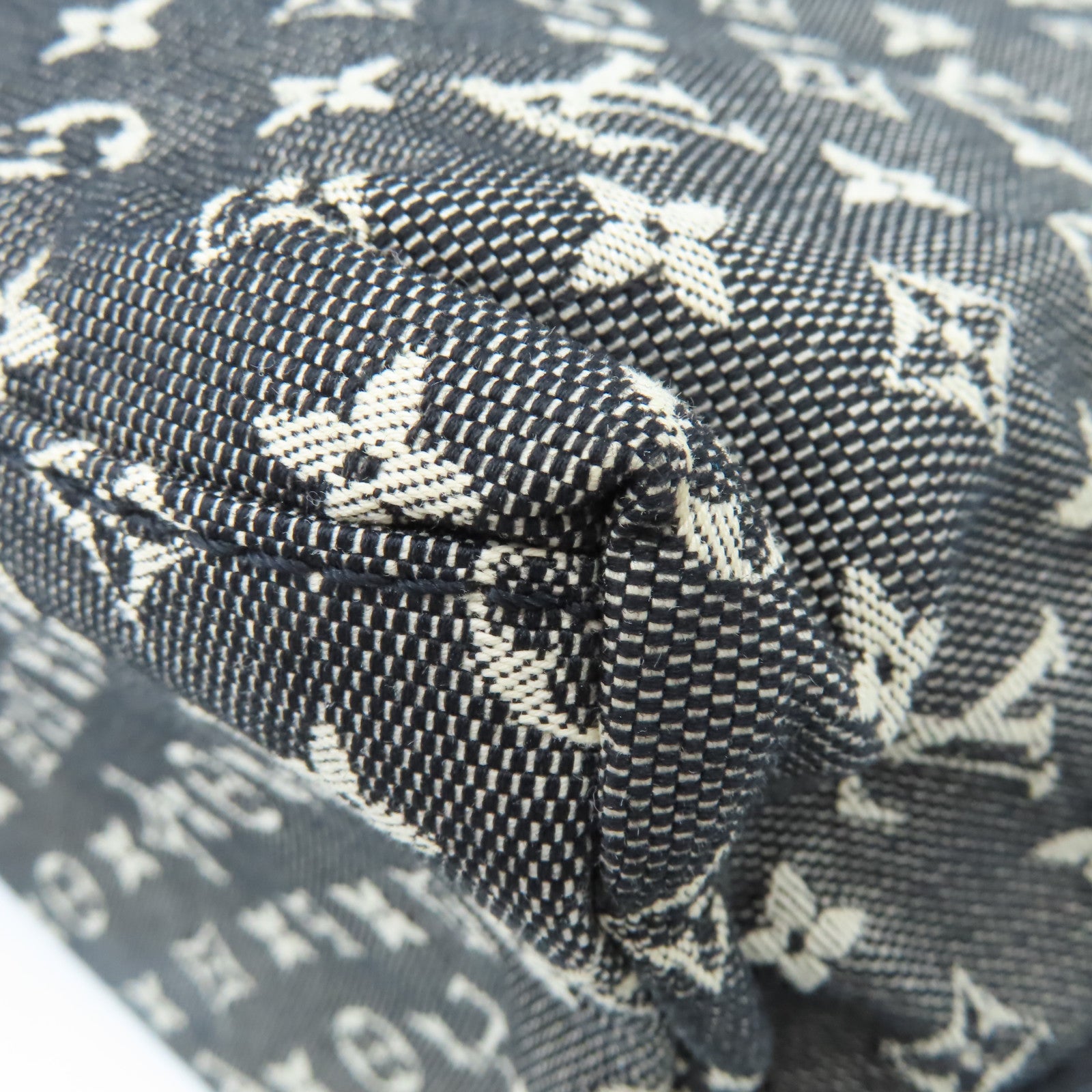 LOUIS VUITTON Mini Lin Monogram Mini Hippo Mario Kate Hand Bag手挽袋黑色