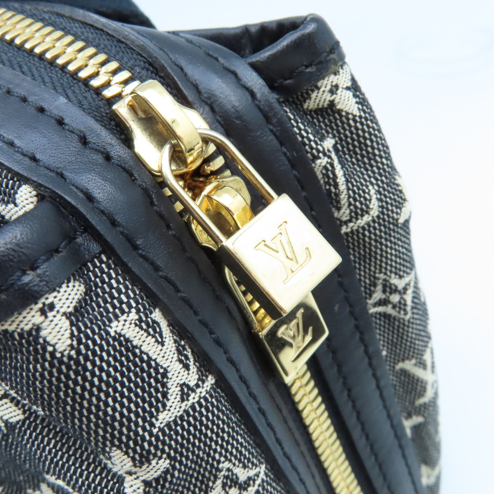 LOUIS VUITTON Mini Lin Monogram Mini Hippo Mario Kate Hand Bag手挽袋黑色