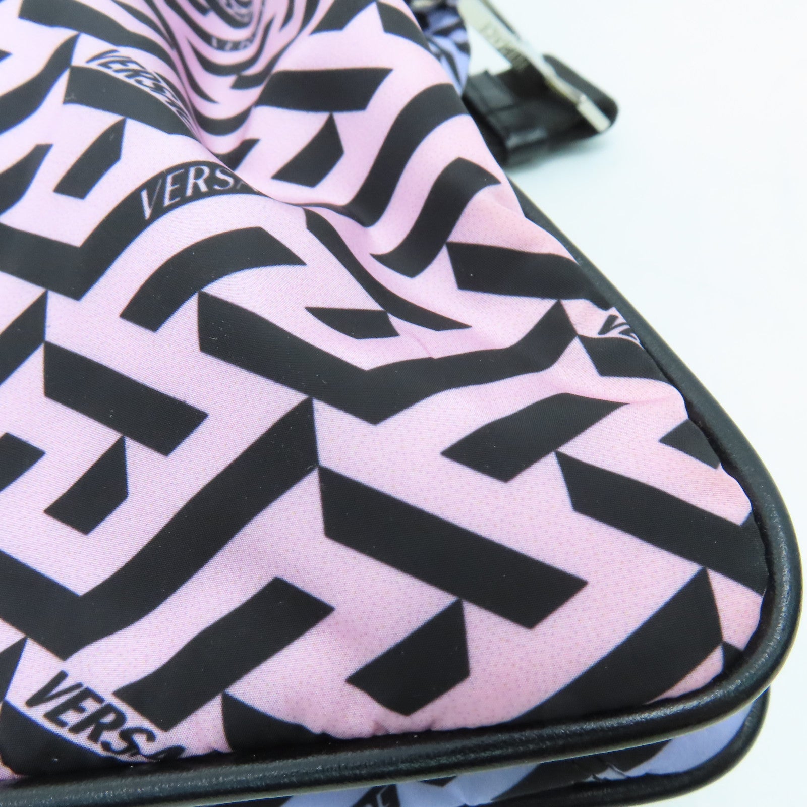 VERSACE 尼龙Shoulder Bag银扣肩背袋彩色