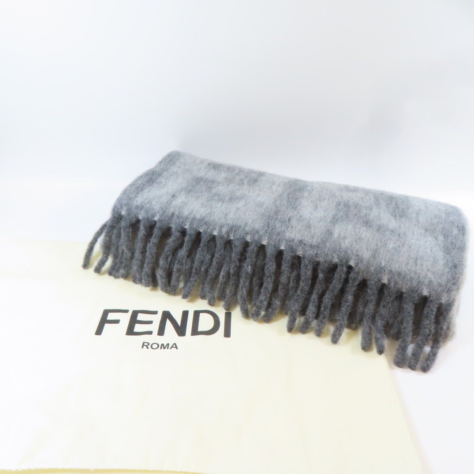 FENDI 羊駝毛Scarf 45x120cm項巾灰色