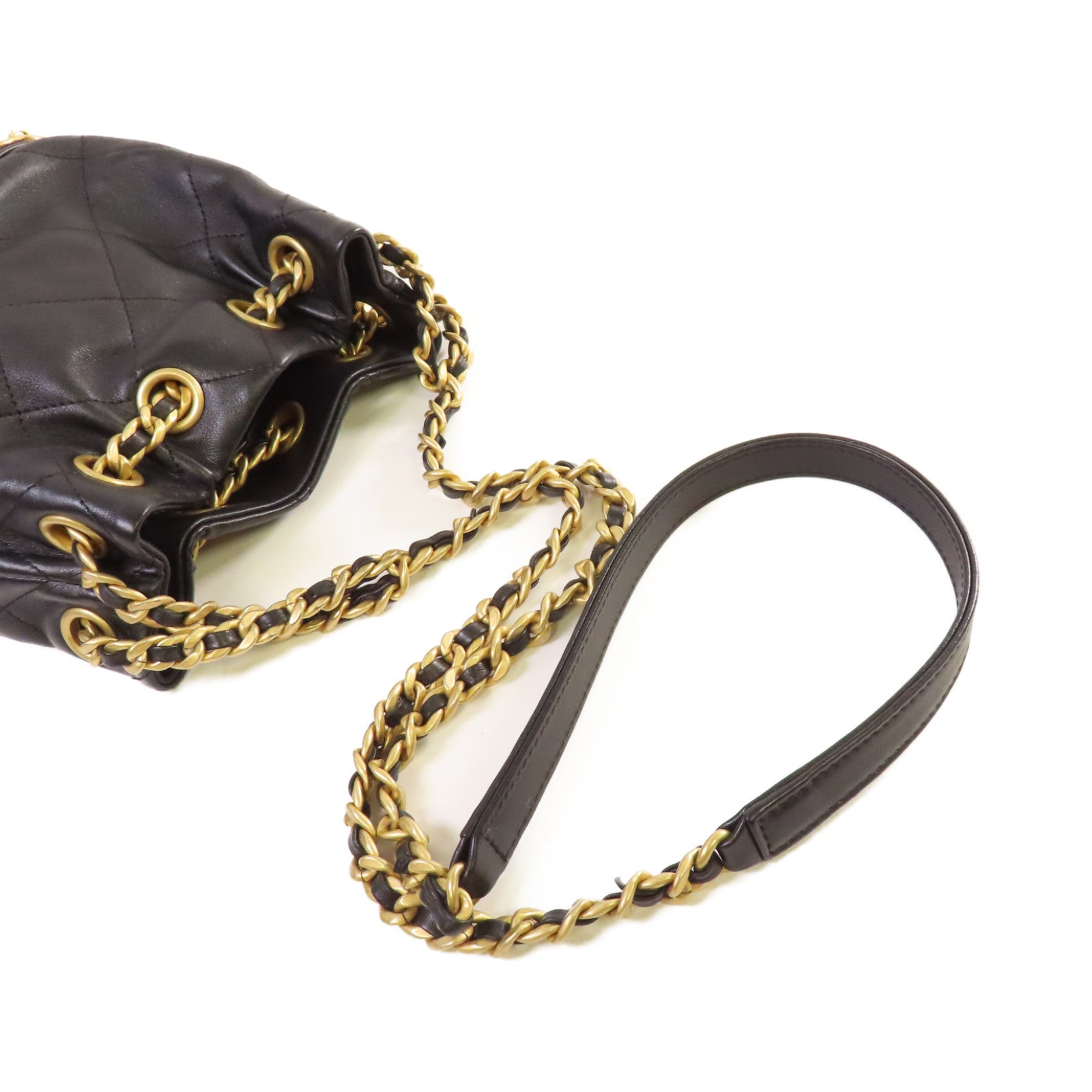 CHANEL 菱格牛皮皮革Small Bucket Bag金扣鏈帶肩背袋黑色