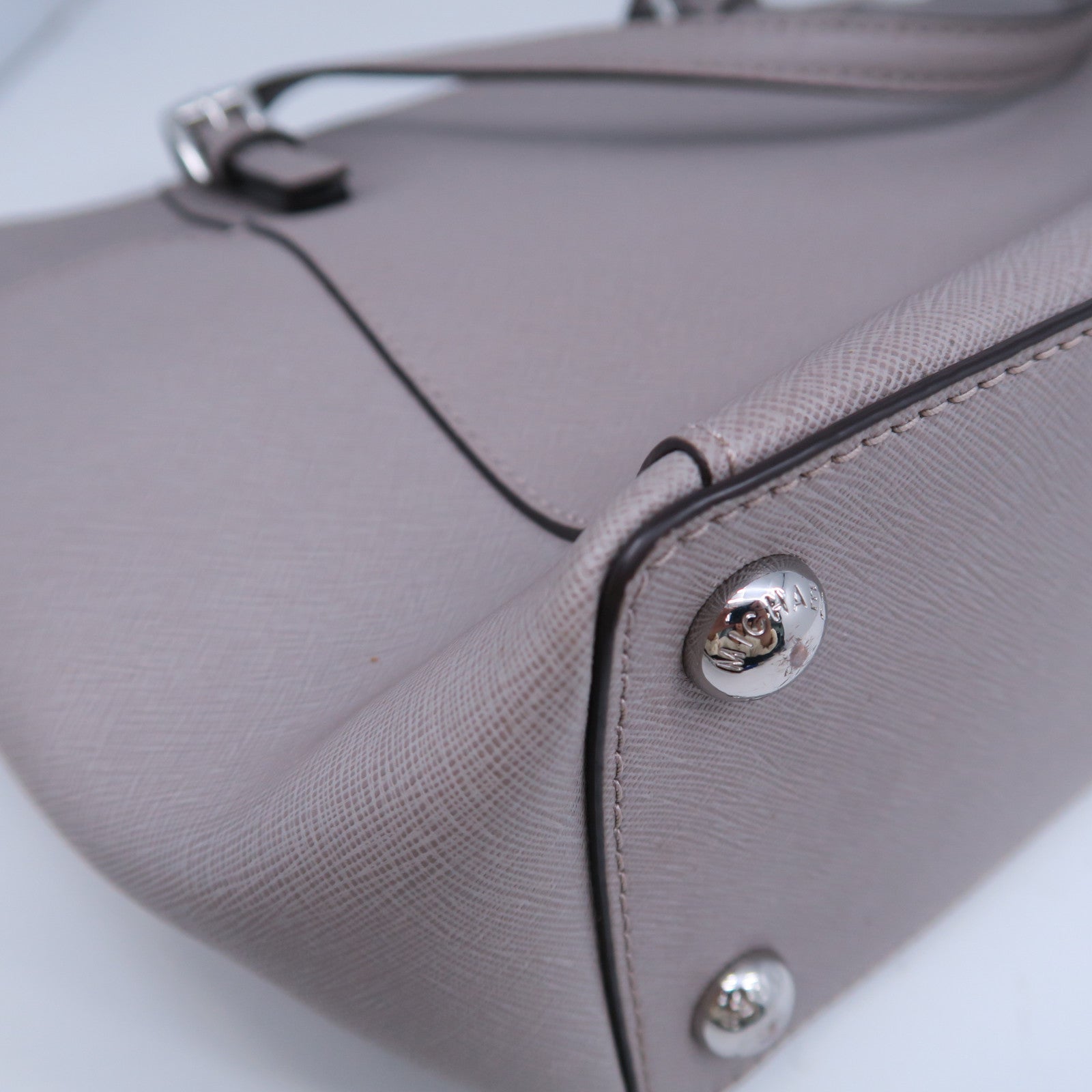 Michael Kors 牛皮皮革Shoulder Bag銀扣肩背袋灰色