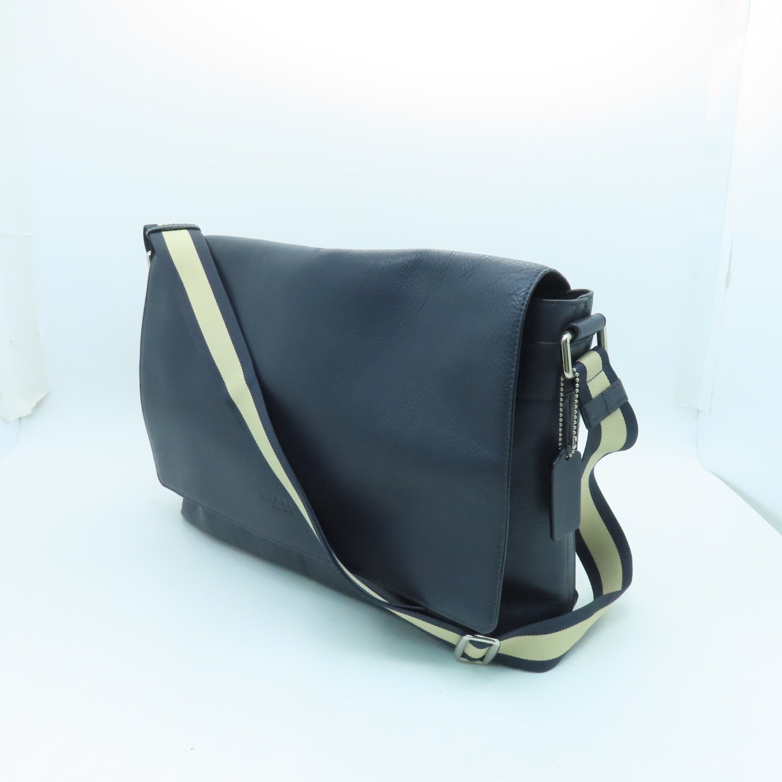 COACH cowhide leather Shoulder Bag silver buckle shoulder bag dark blue