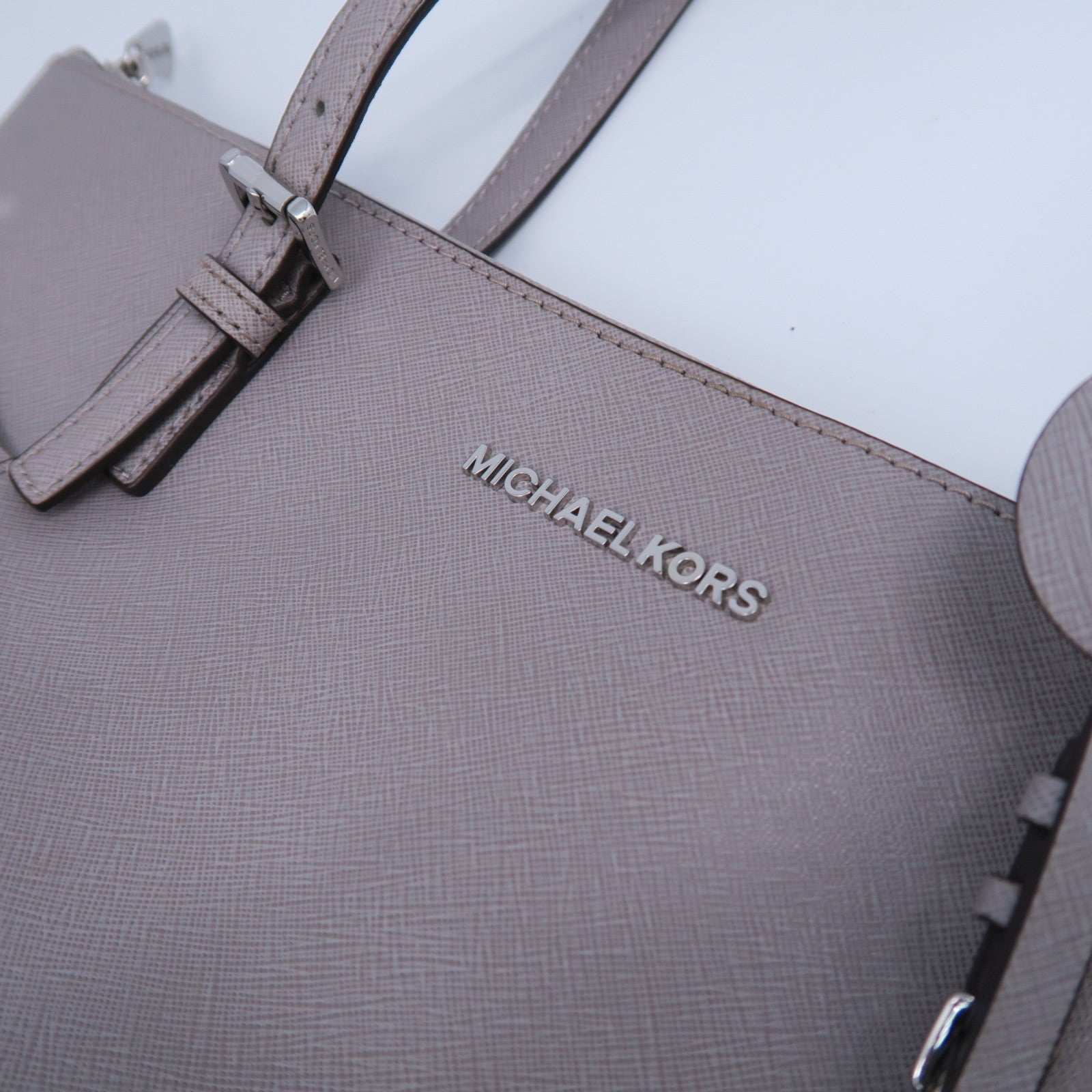 Michael Kors 牛皮皮革Shoulder Bag銀扣肩背袋灰色