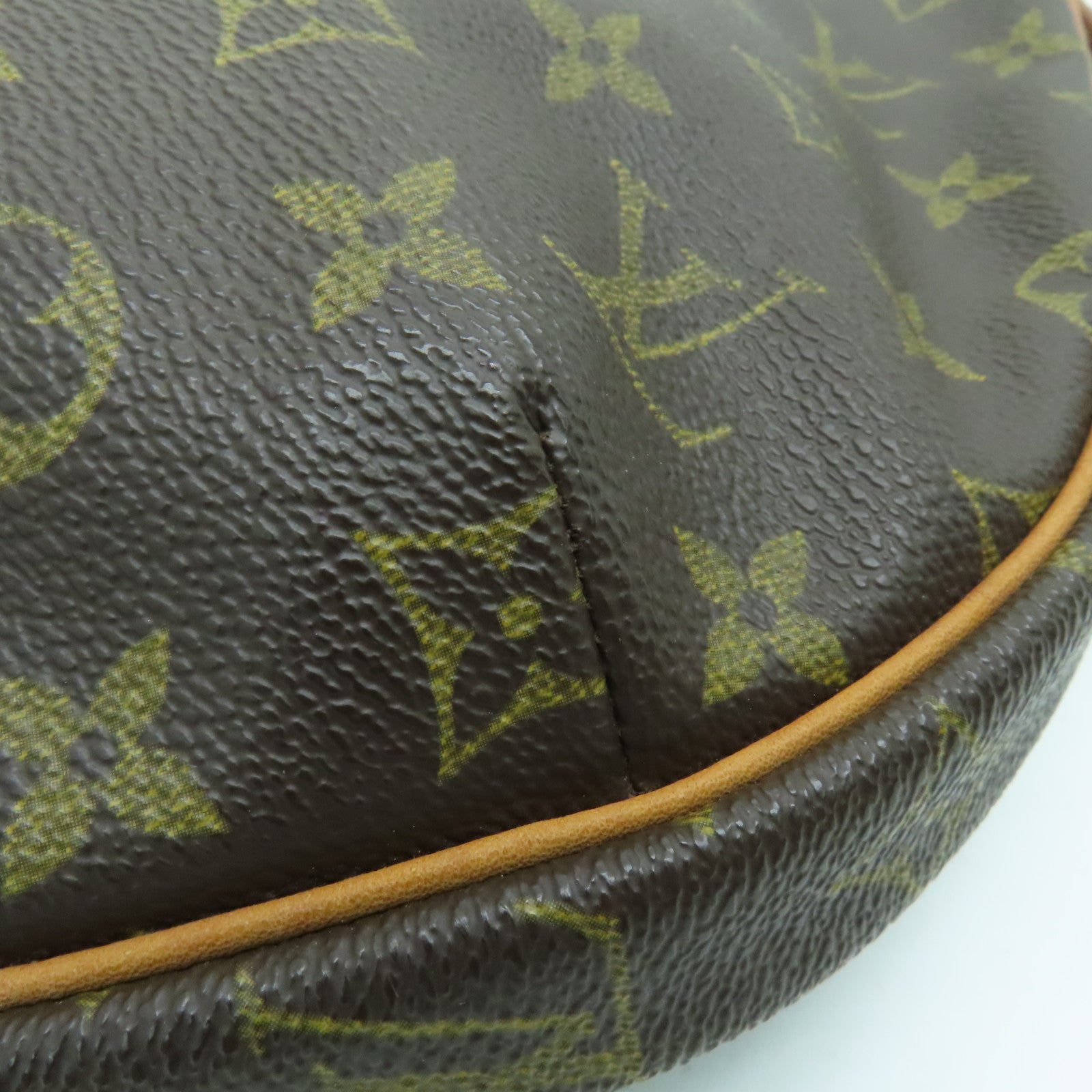 LOUIS VUITTON Monogram Pochette Crossant手挽袋/肩背袋啡色